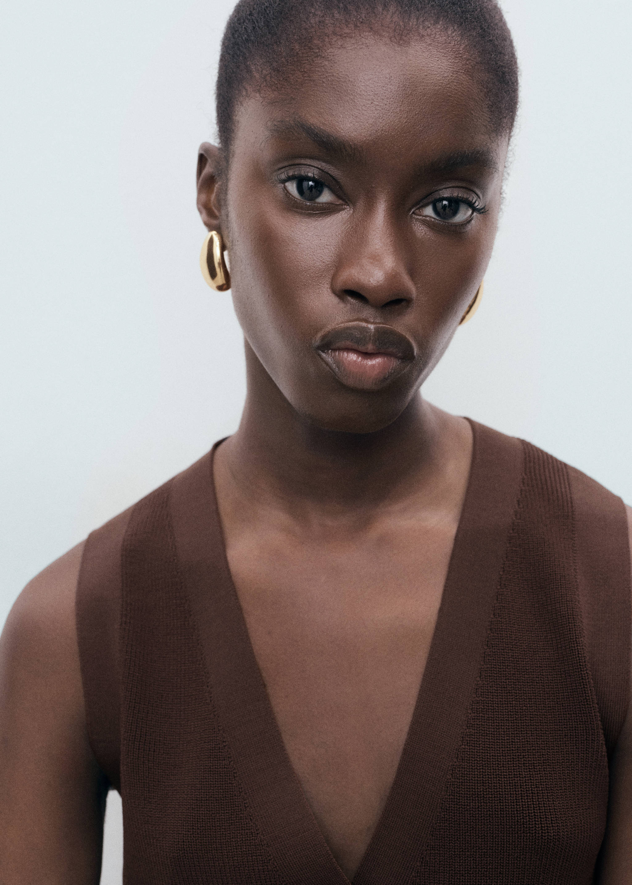 Fine-knit gilet - Details of the article 1