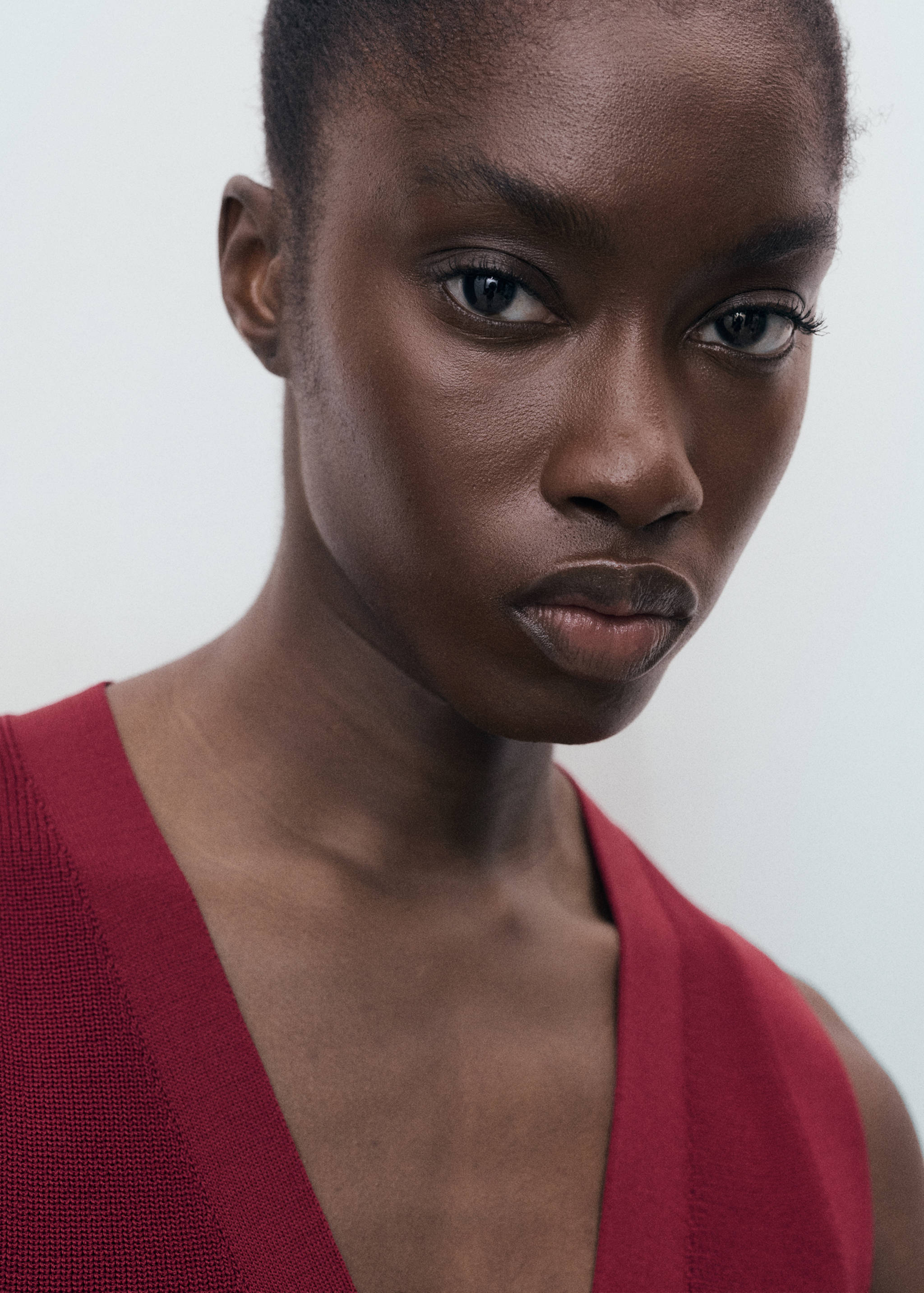 Fine-knit gilet - Details of the article 1