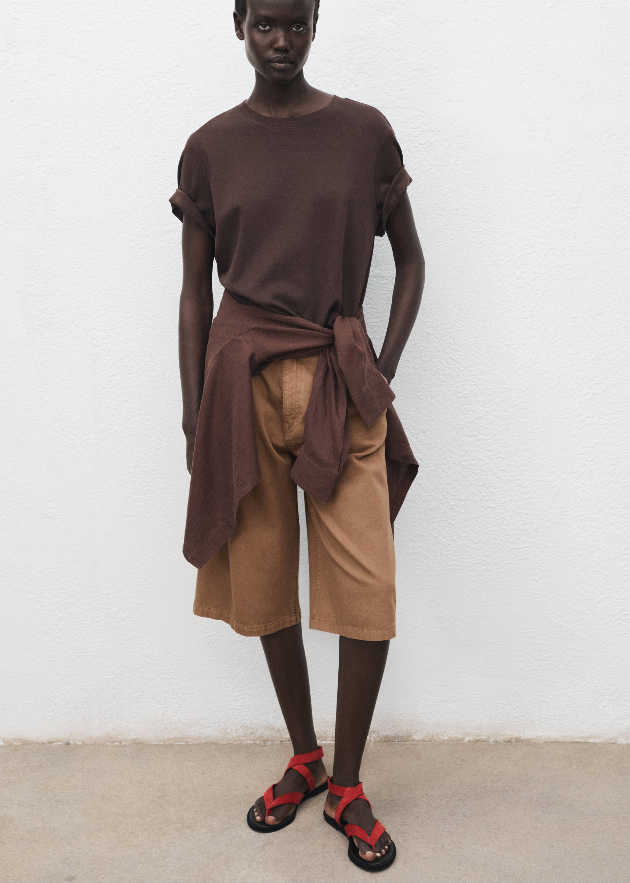 Denim jorts with belt - Details of the article 2, Brown. Ref: 17064101-00.