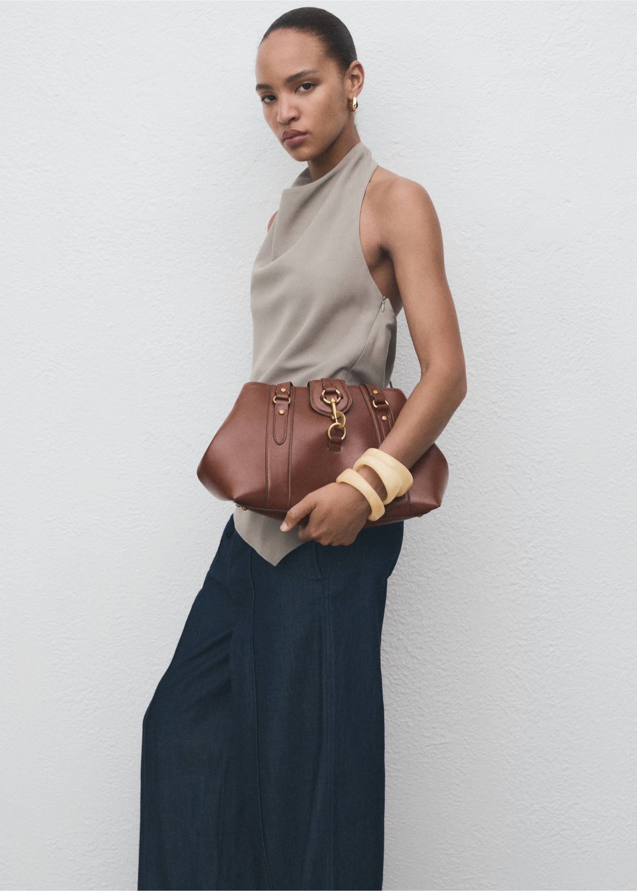 Wide leg denim pants with stitching - Details of the article 2, Open Blue. Ref: 17064102-00.