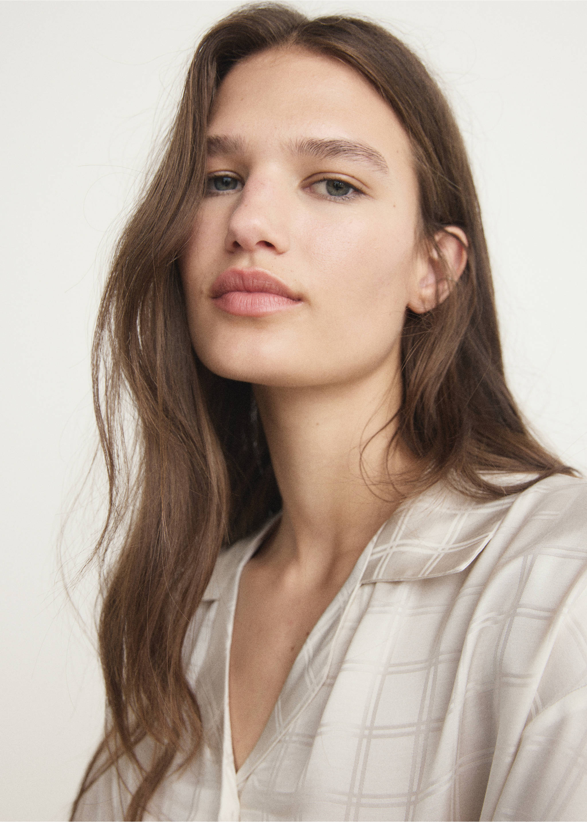 Rayon check pyjama top - Details of the article 1, Ivory White. Ref: 17064108-00.