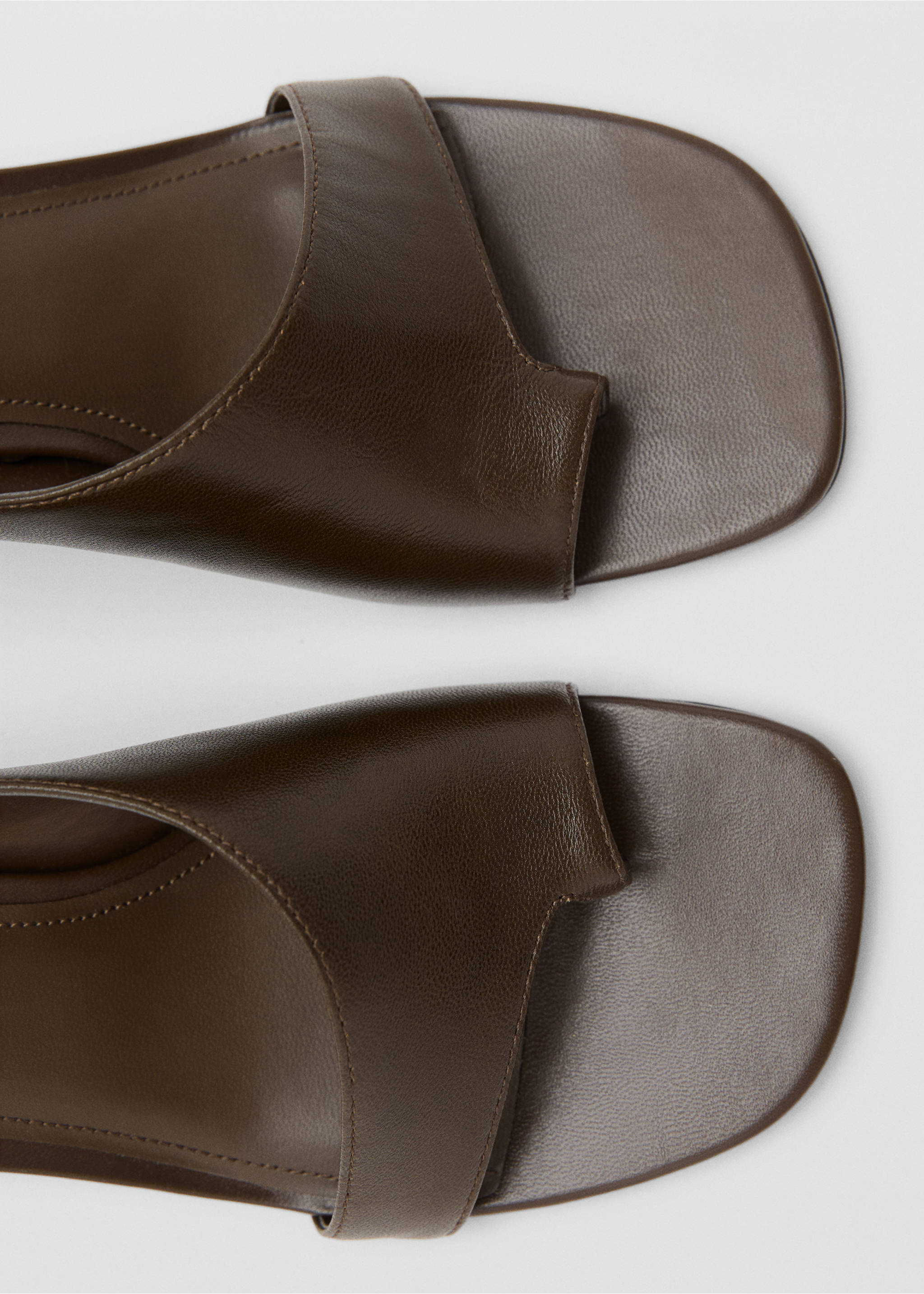 Asymmetric leather sandals - Details of the article 1, Khaki. Ref: 17064112-00.