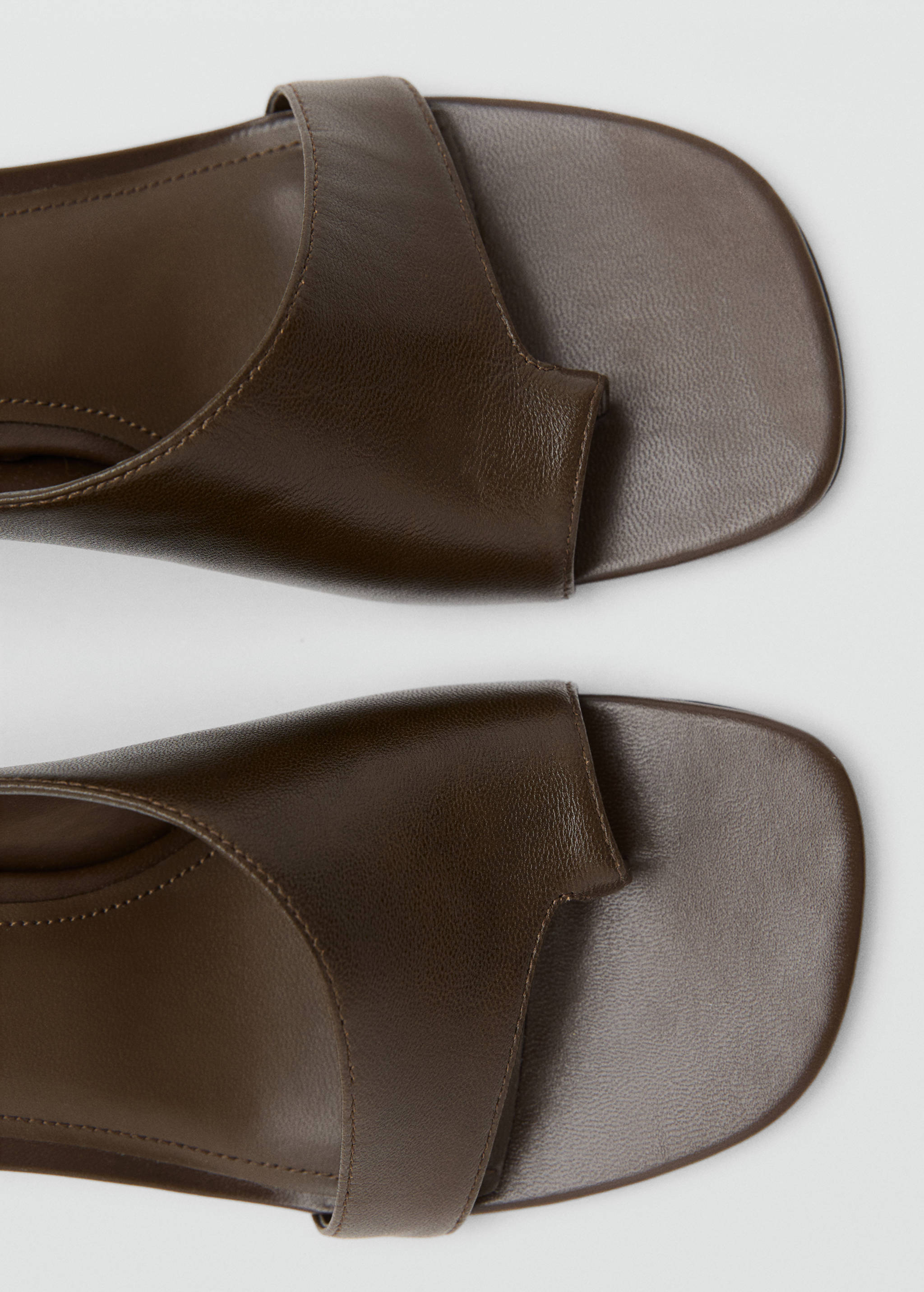Asymmetric leather sandals - Details of the article 1