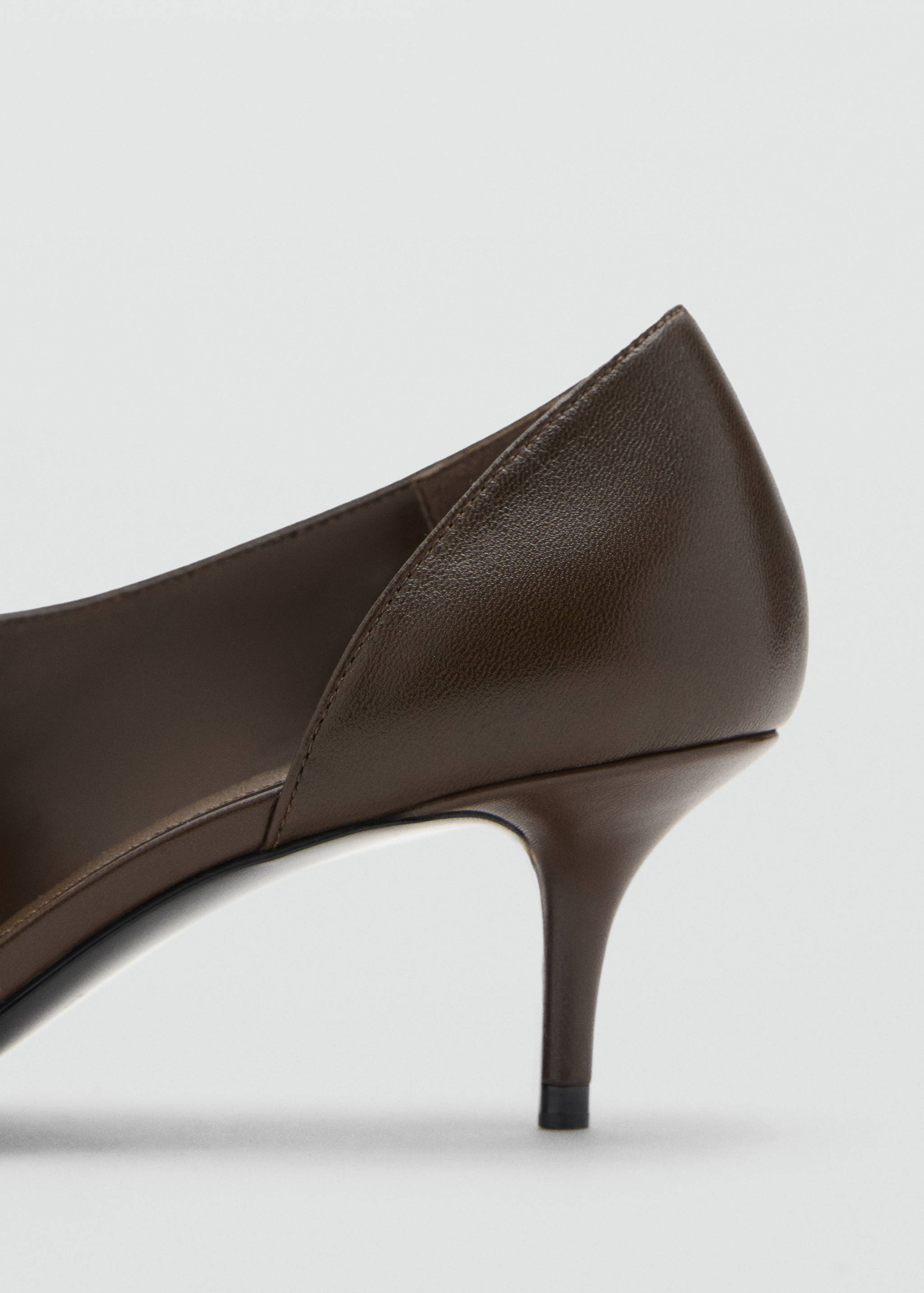 Asymmetric leather sandals - Details of the article 2