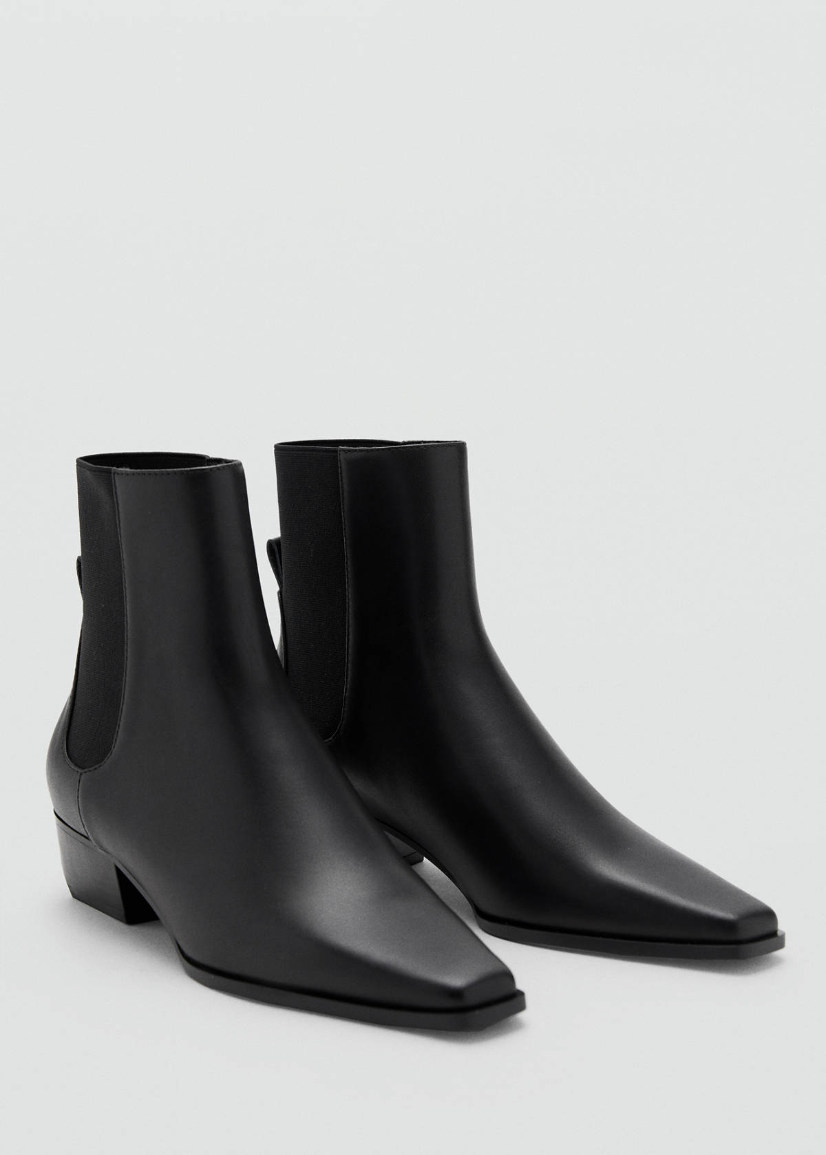 Leather heeled boots