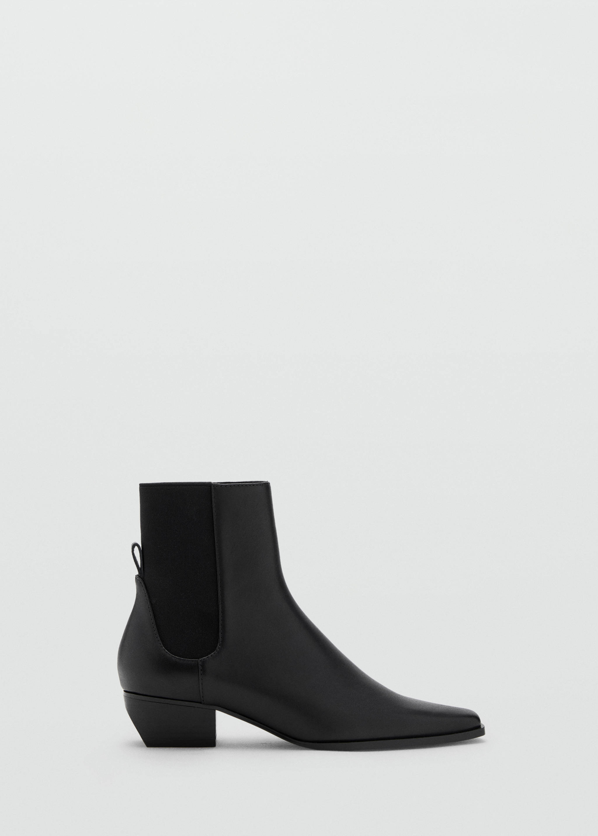 Leather heeled boots - Article without model