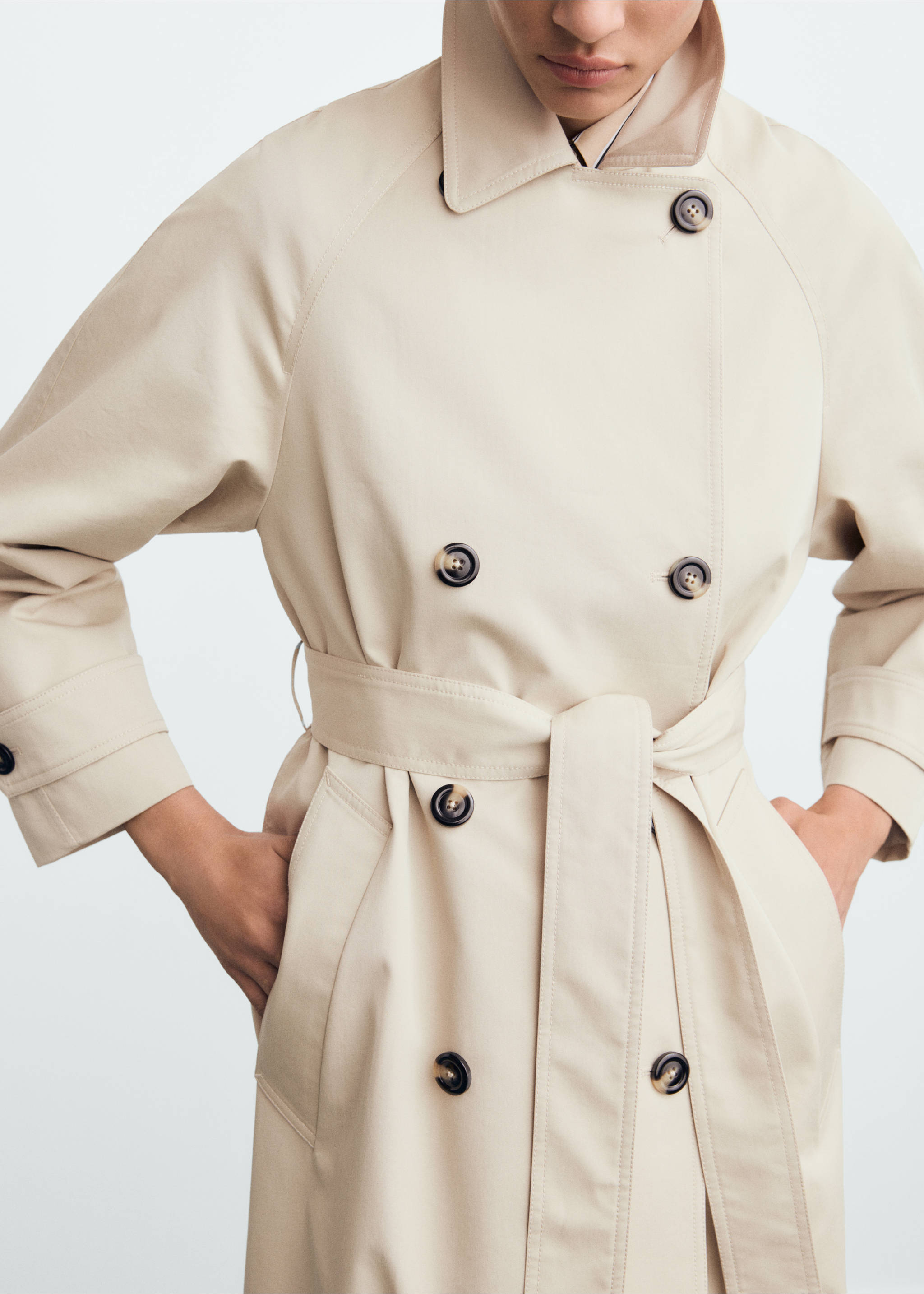 Long double-breasted trench coat - Medium plane, Beige. Ref: 17064117-00.