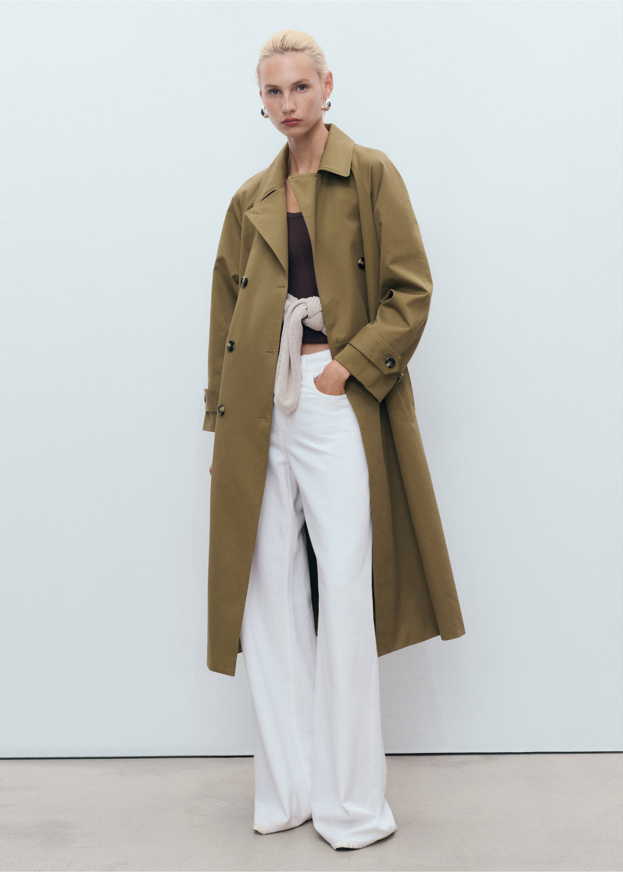 Long double-breasted trench coat - General plane, Khaki. Ref: 17064117-00.