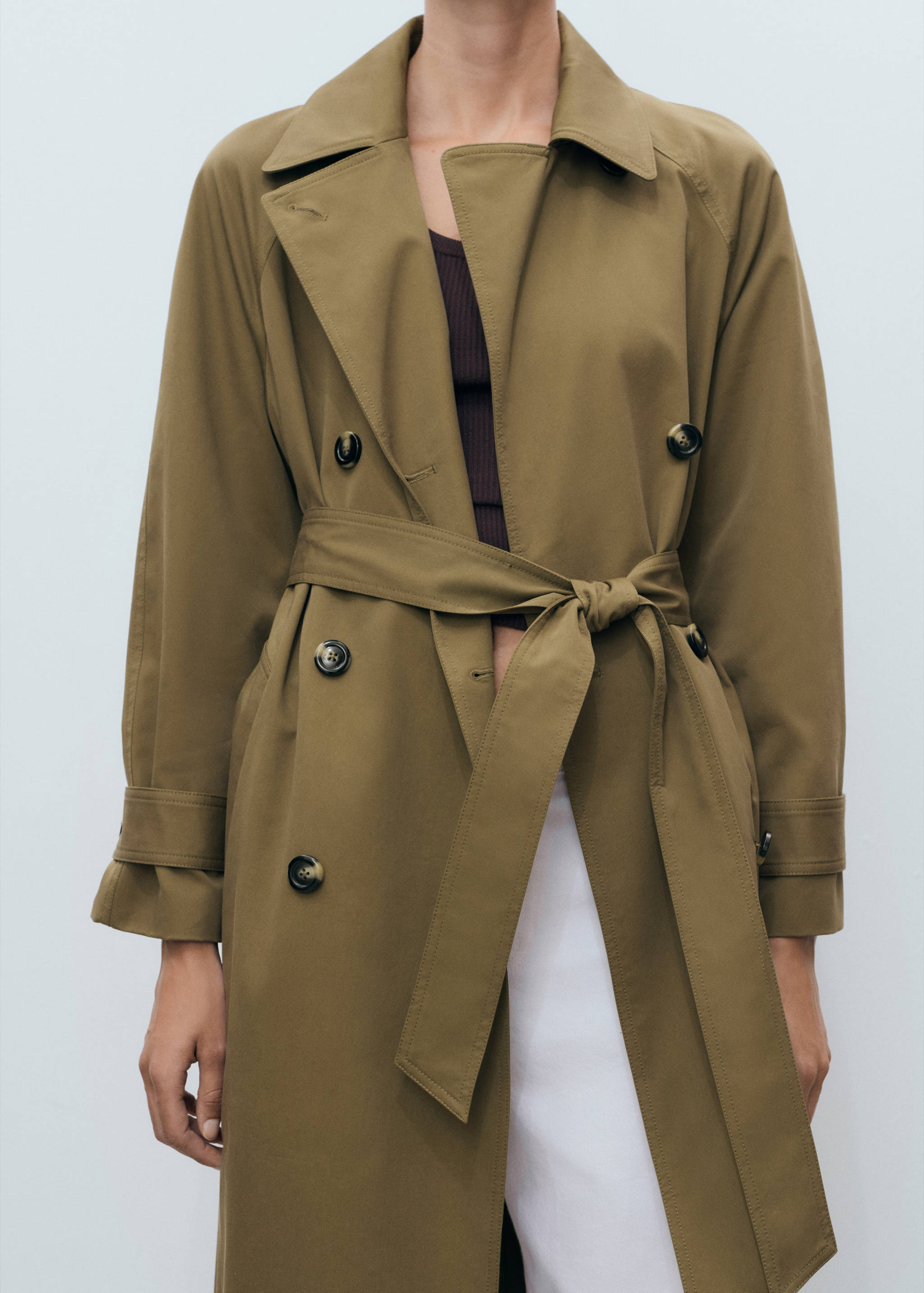 Long double-breasted trench coat - Details of the article 6