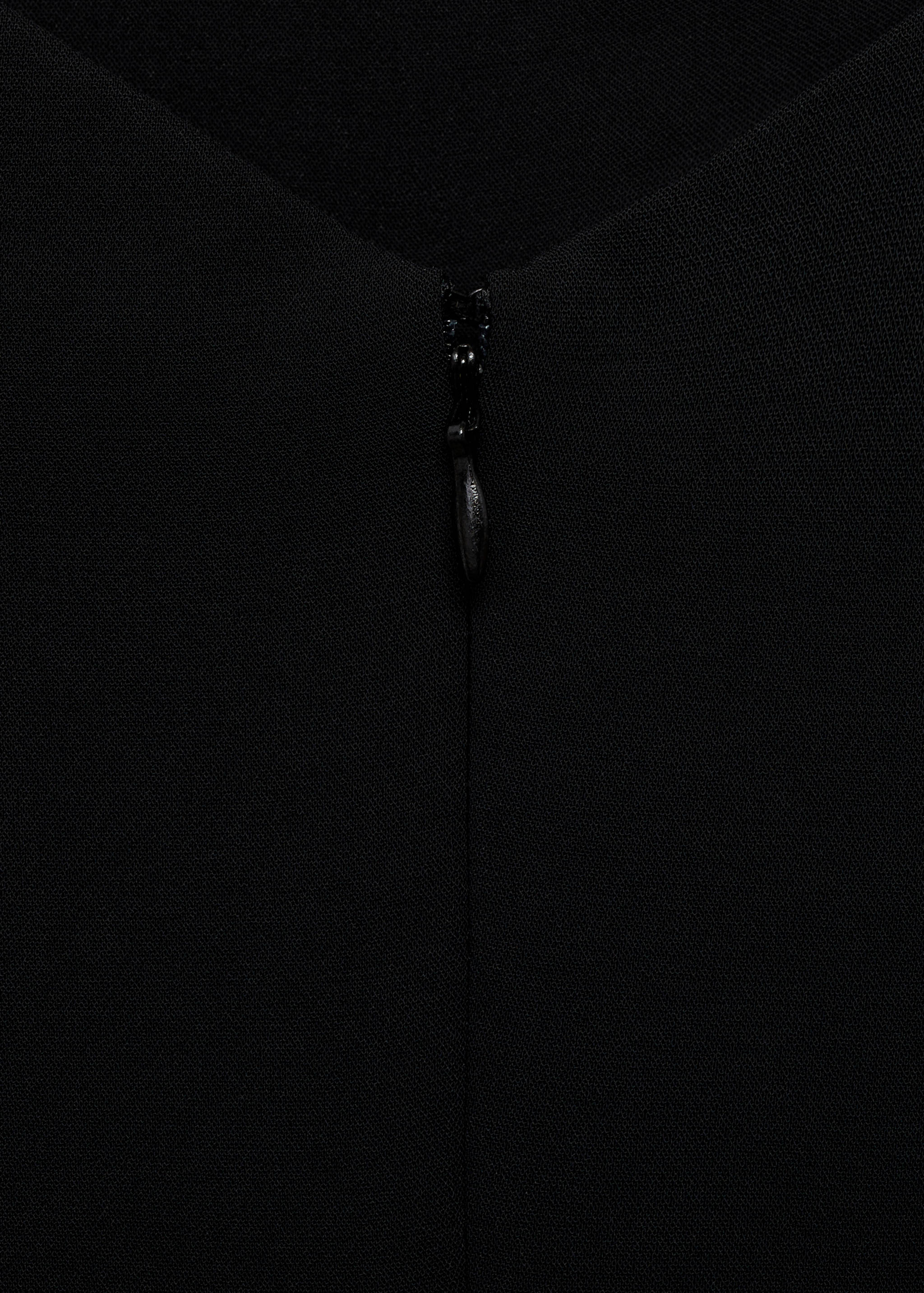 Long jumpsuit with asymmetrical neck - Details of the article 8