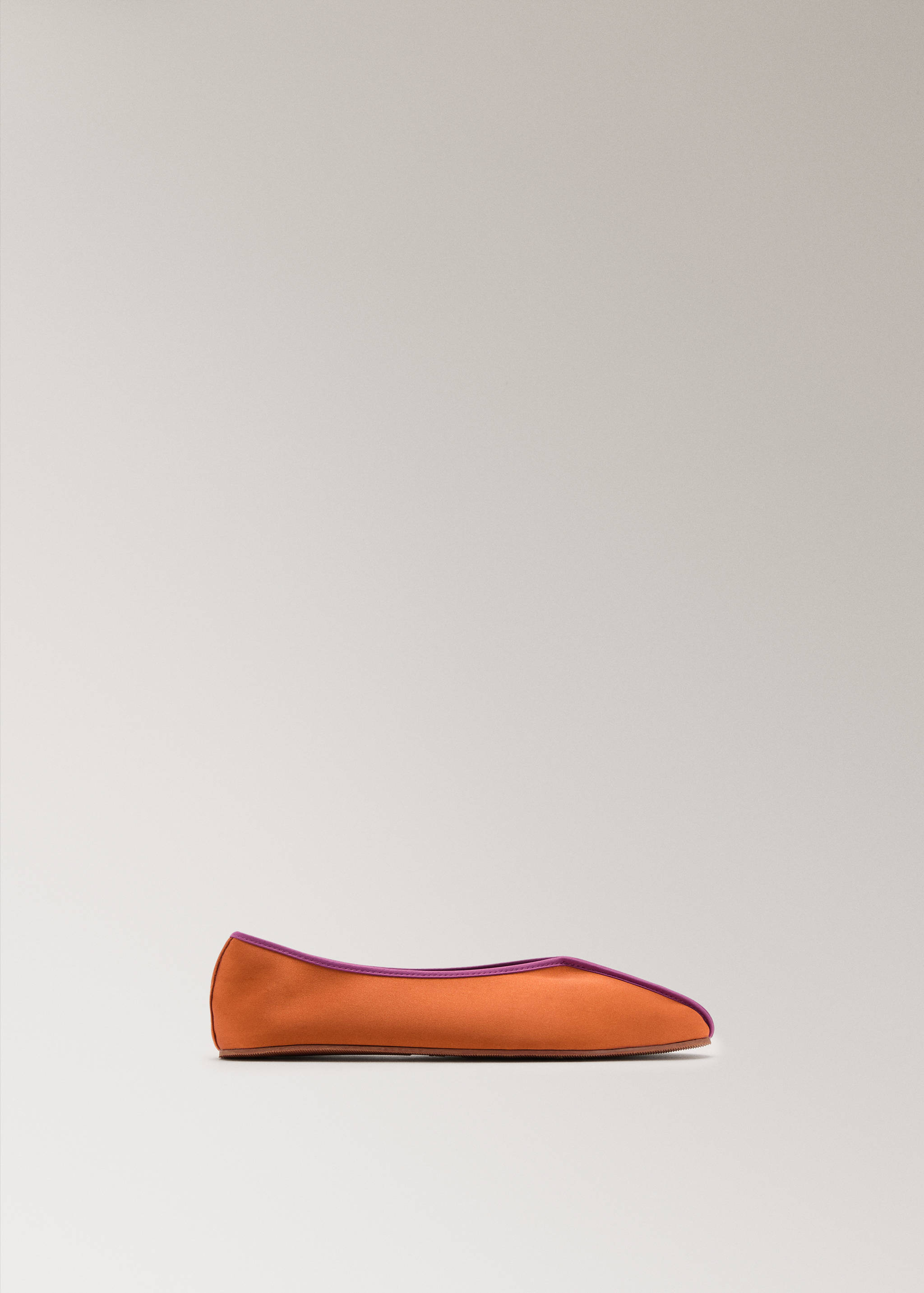 Satin ballet flats with contrast piping - Article without model