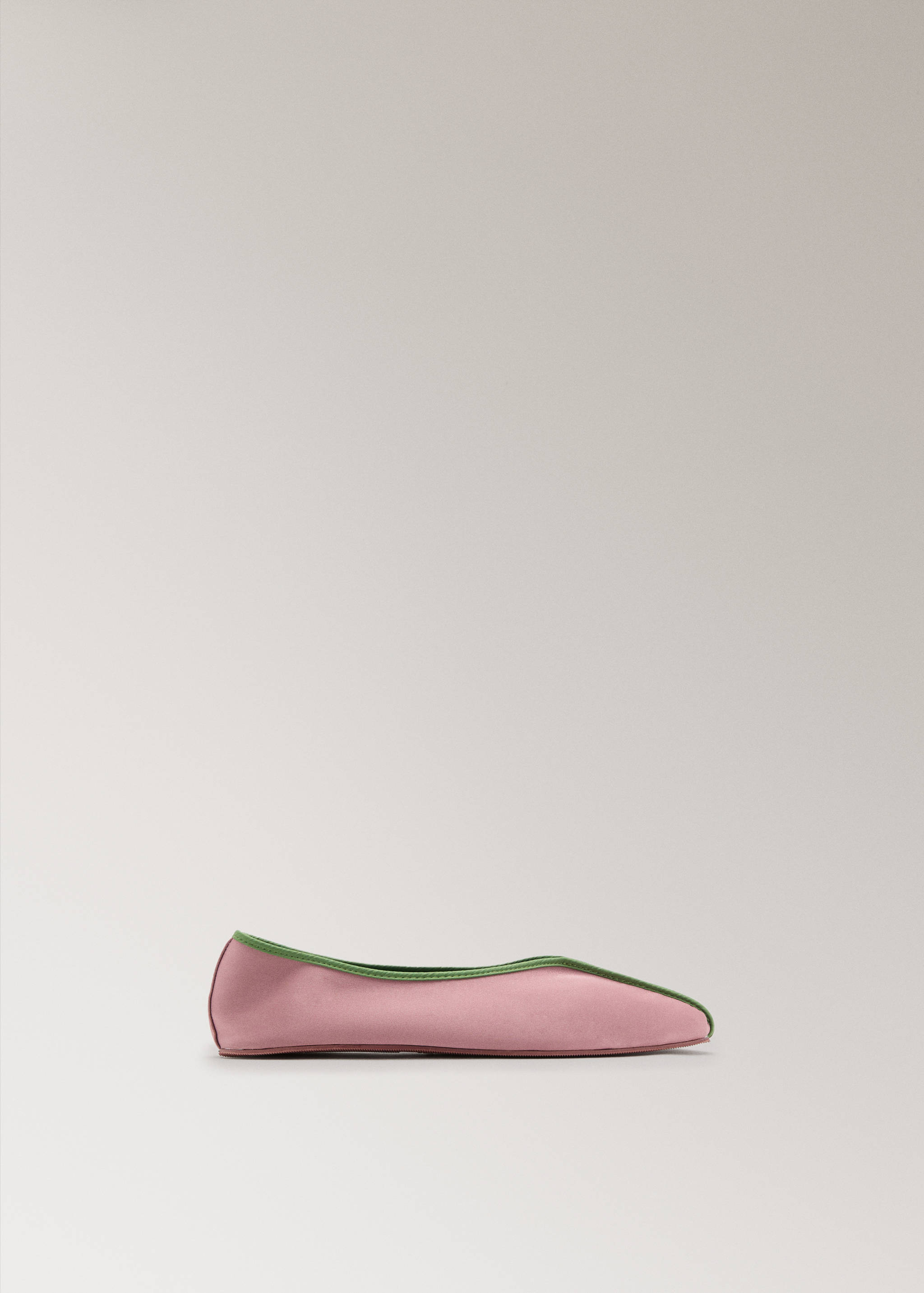 Satin ballet flats with contrast piping - Article without model