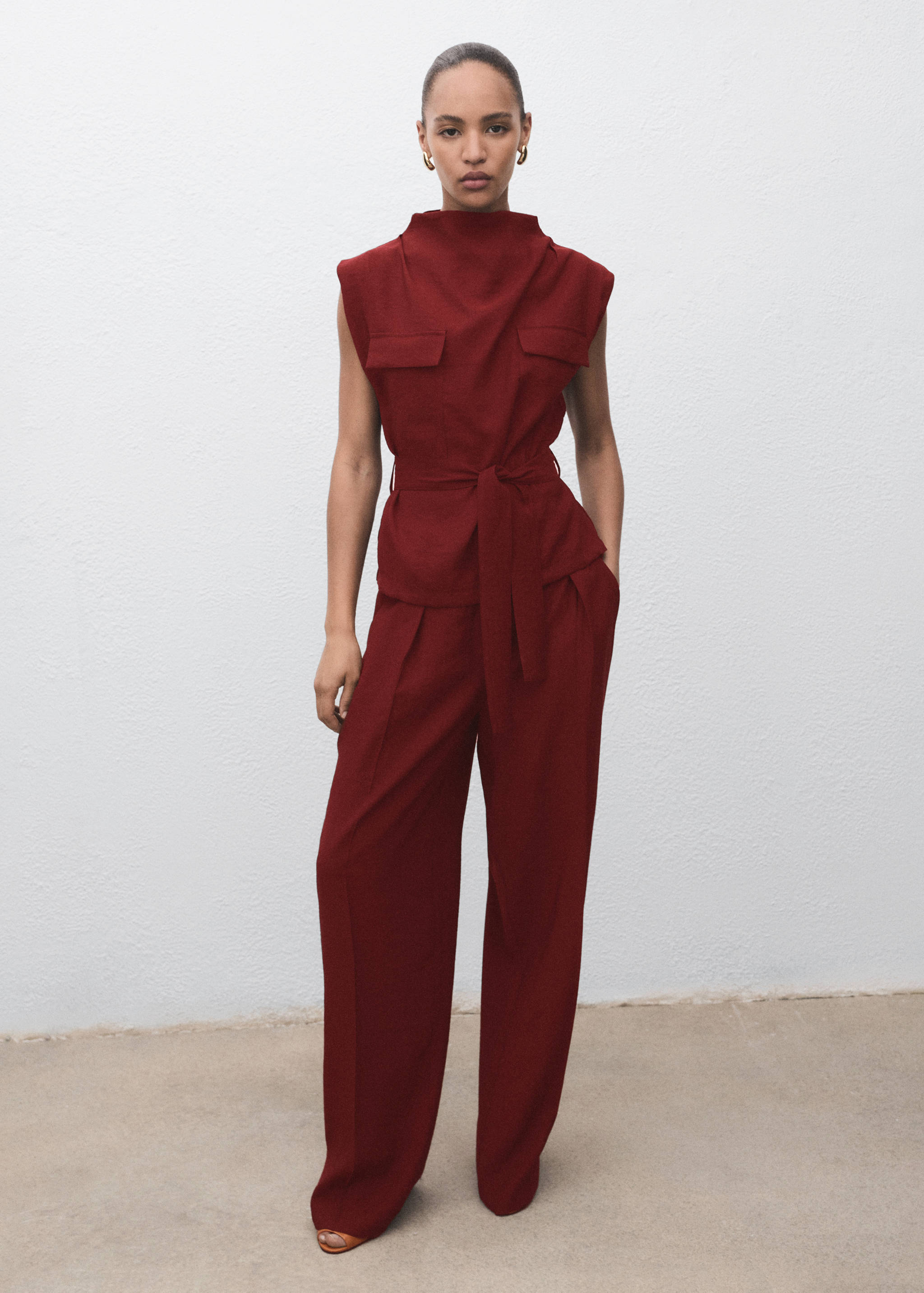 Blouse with draped neck and belt - General plane