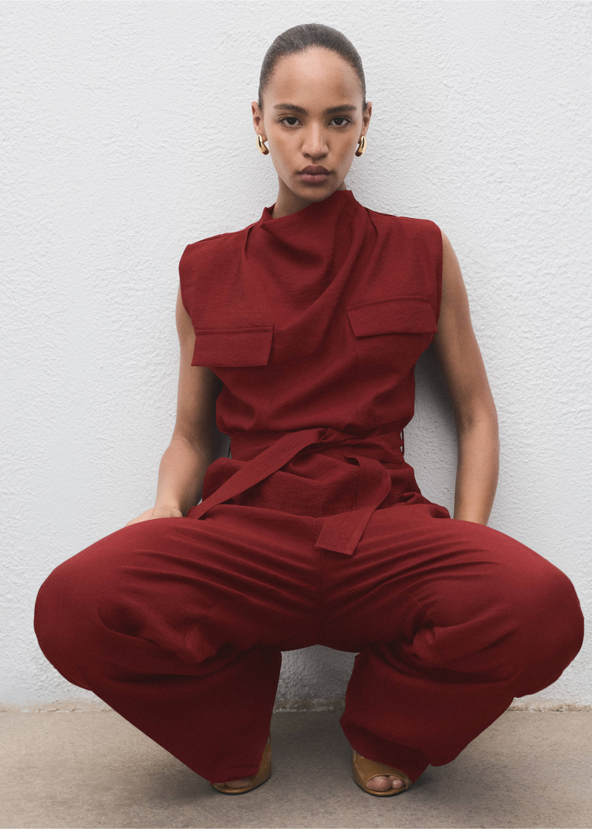 Blouse with draped neck and belt - Details of the article 2, Medium Red. Ref: 17064137-00.