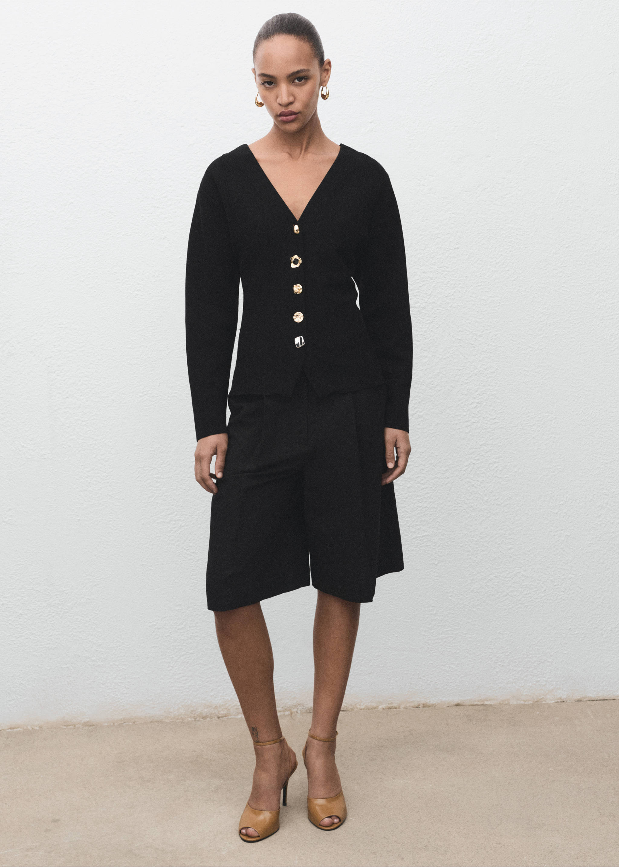 Knitted jacket with jewel buttons - General plane, Black. Ref: 17064139-00.