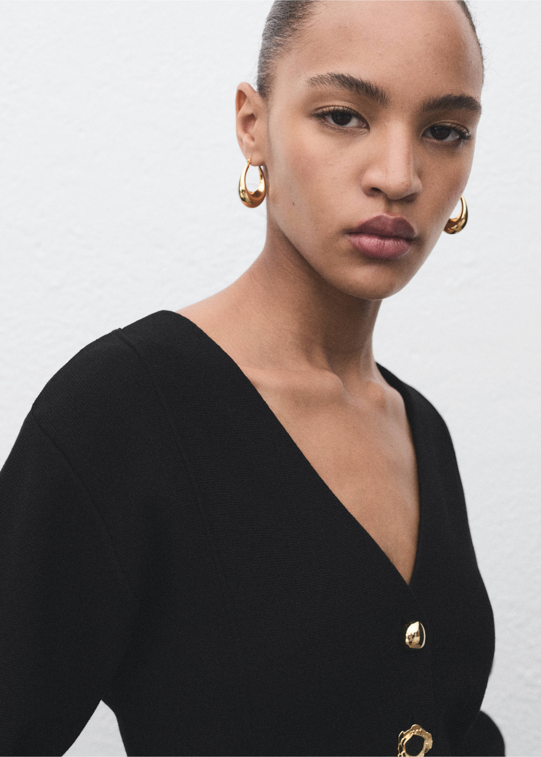 Knitted jacket with jewel buttons - Details of the article 1, Black. Ref: 17064139-00.