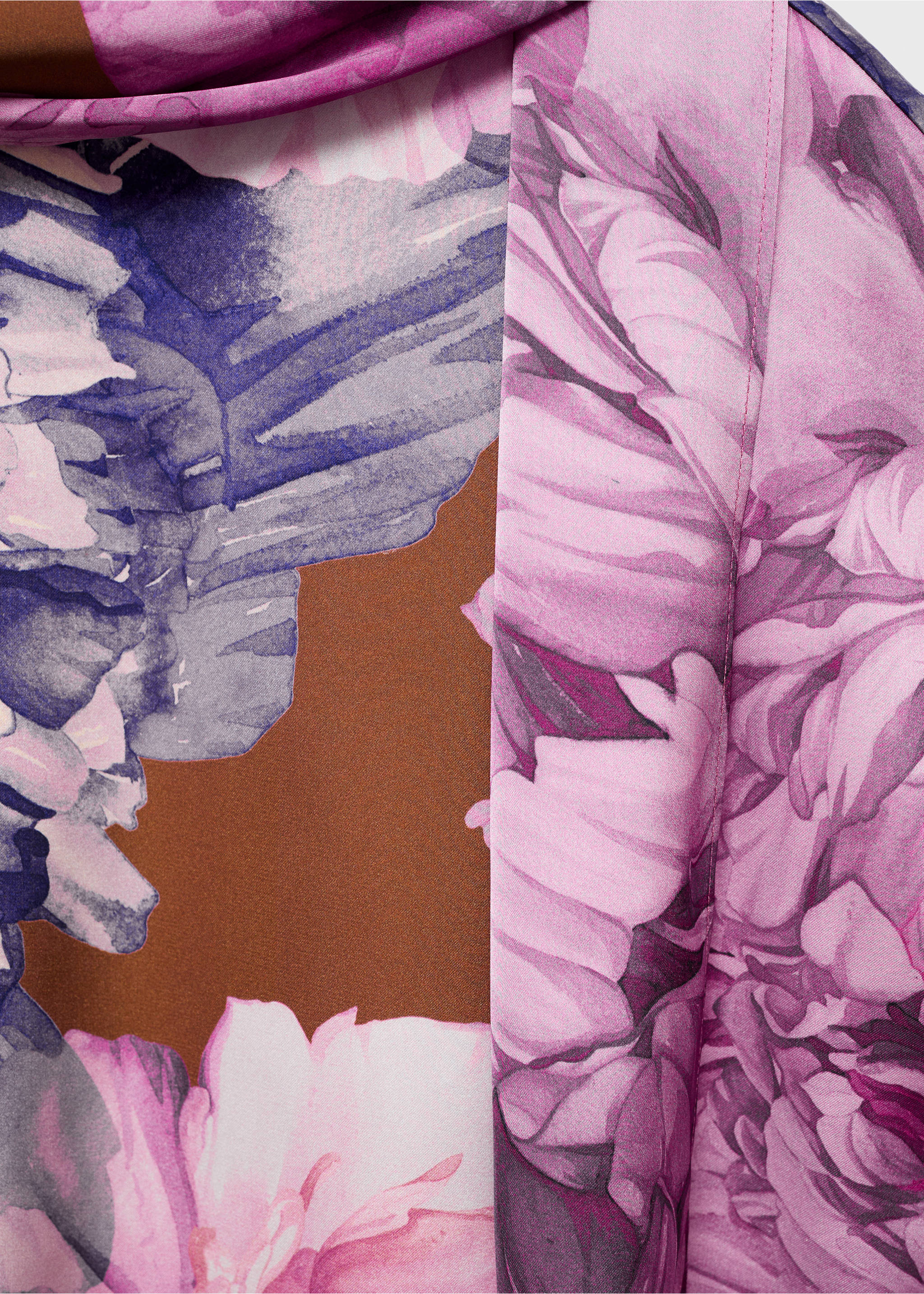 Floral blouse with scarf - Details of the article 0, Purple. Ref: 17064145-00.