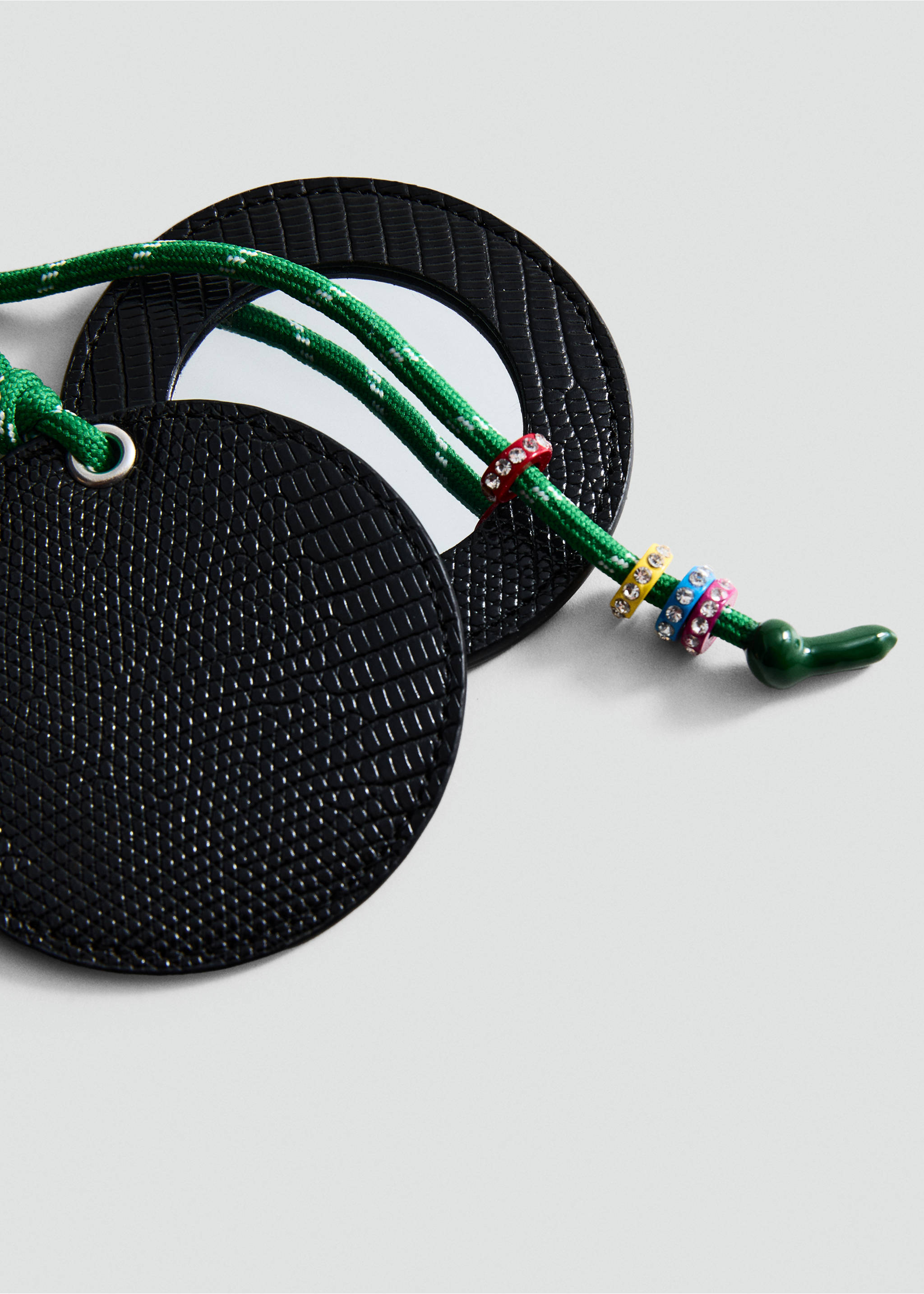 Multi-charm mirror keyring - Details of the article 1, Green. Ref: 17064442-00.