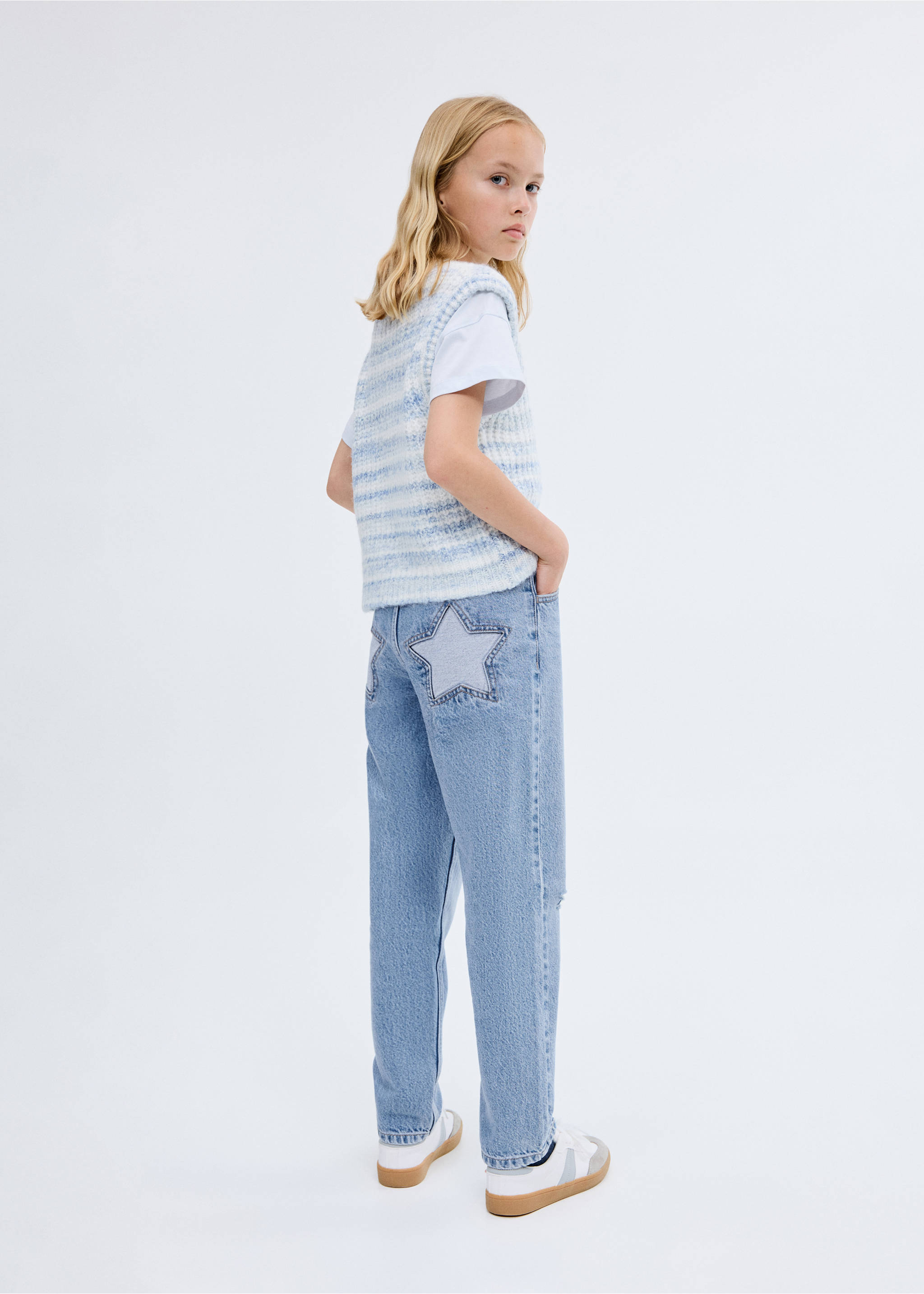 Τζιν mom fit διακοσμητικά σκισίματα - Μεσαίο πλάνο, Μεσαίο Μπλε. Ref: 17064775-00.