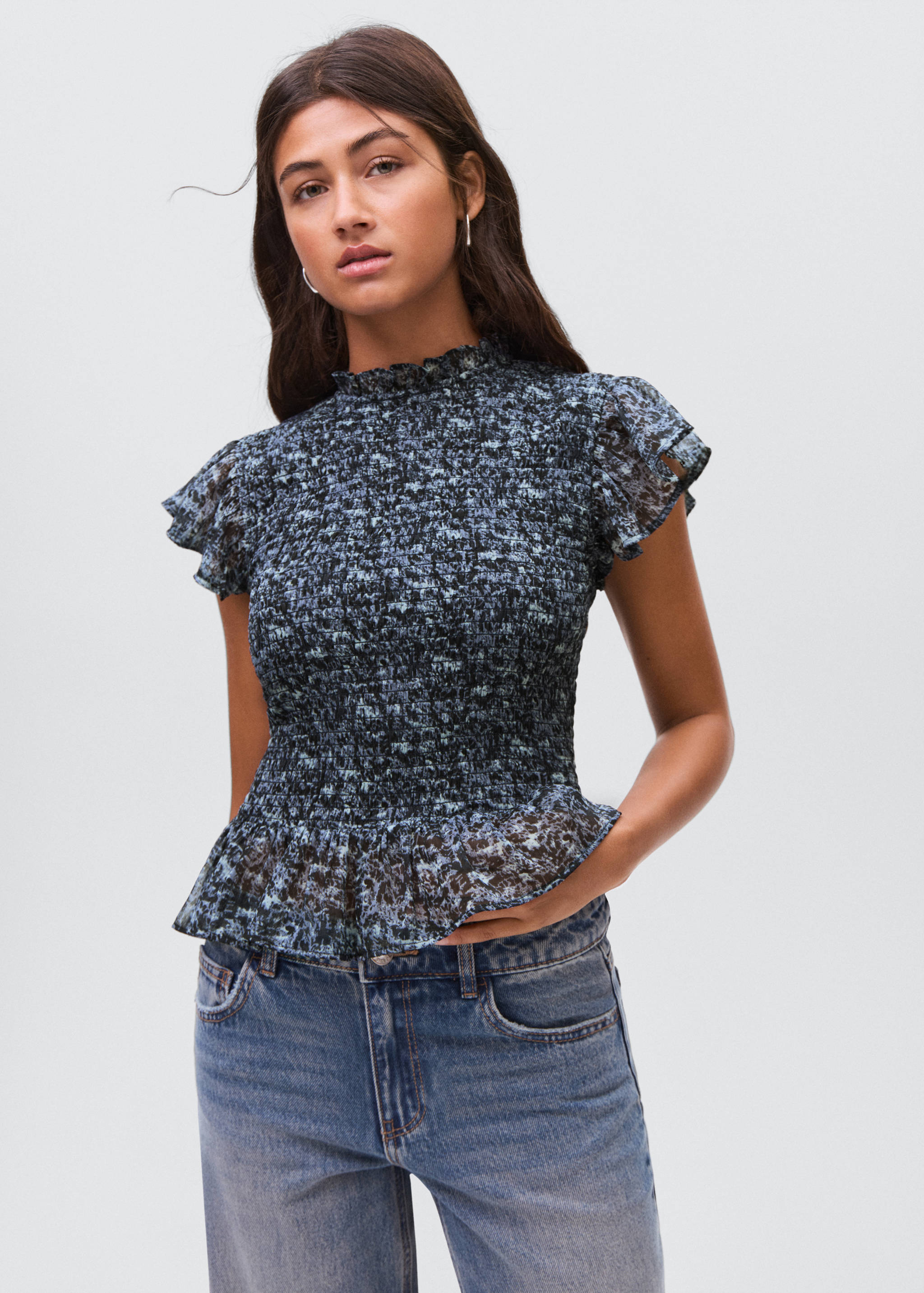 Blusa estampada volantes - Plano medio