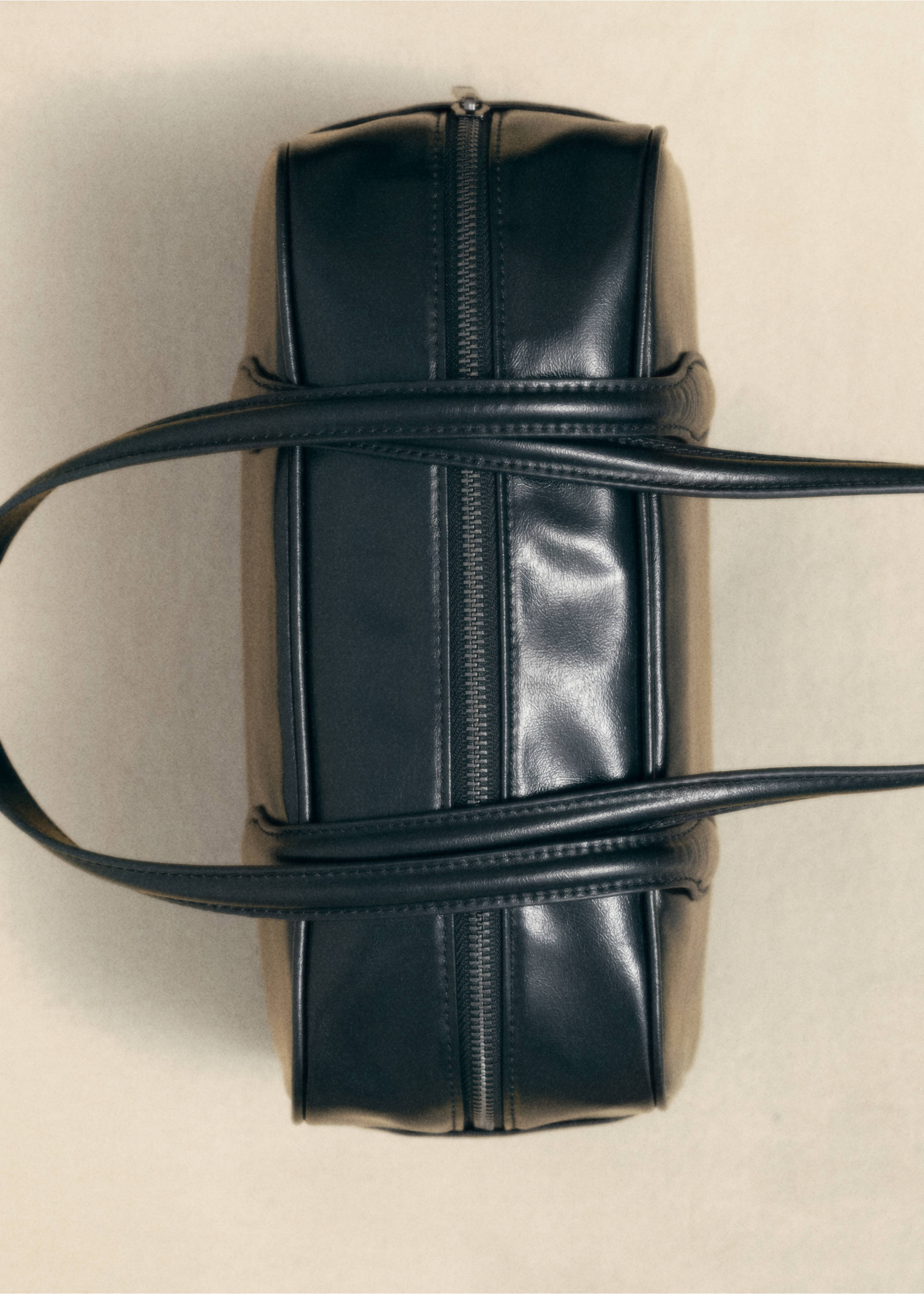 Bowlingová taška s koženým efektem - Celkový náhled, Černá. Ref: 17064782-00.