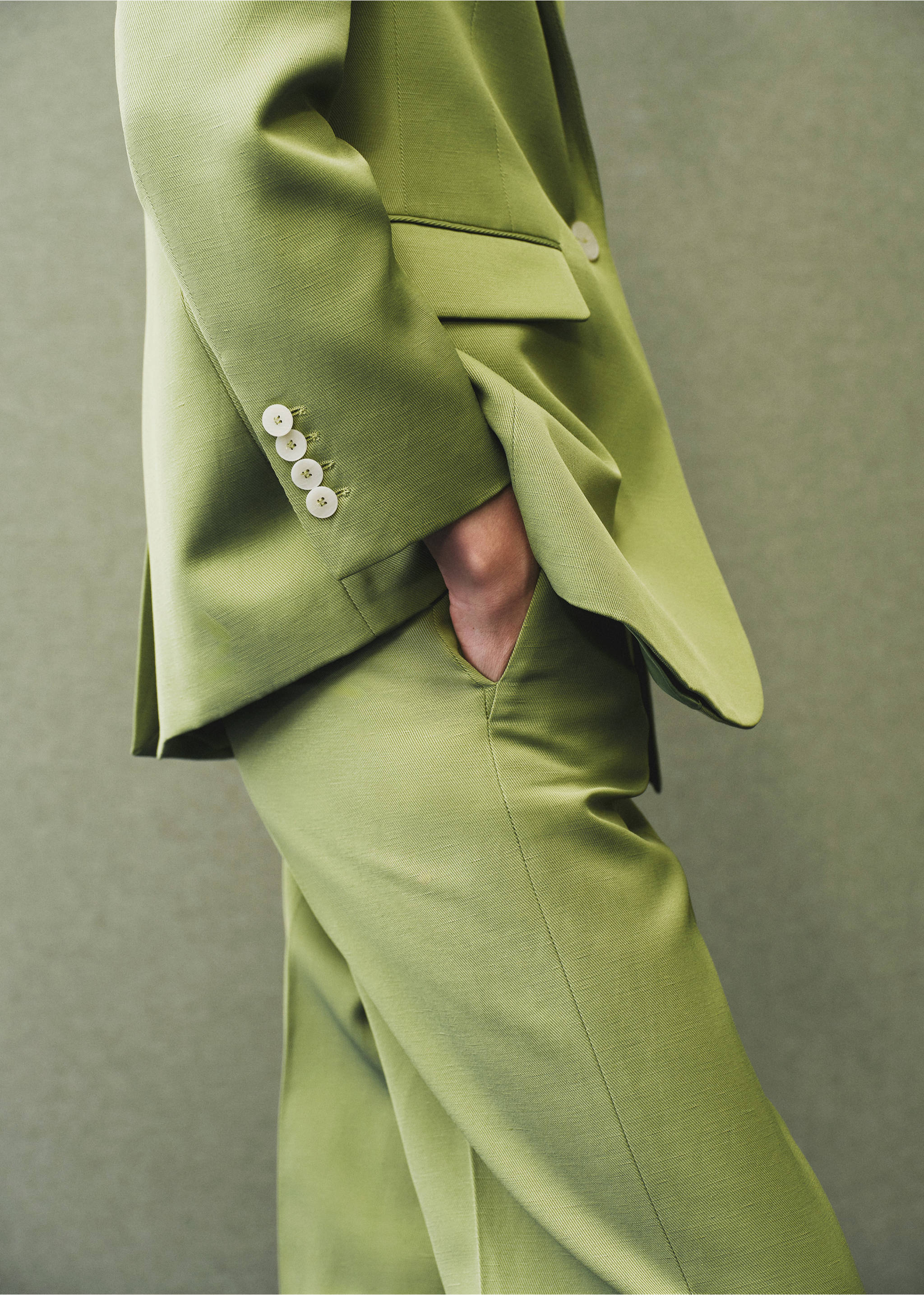 Linen-blend suit jacket - Details of the article 2, Green. Ref: 17064790-00.