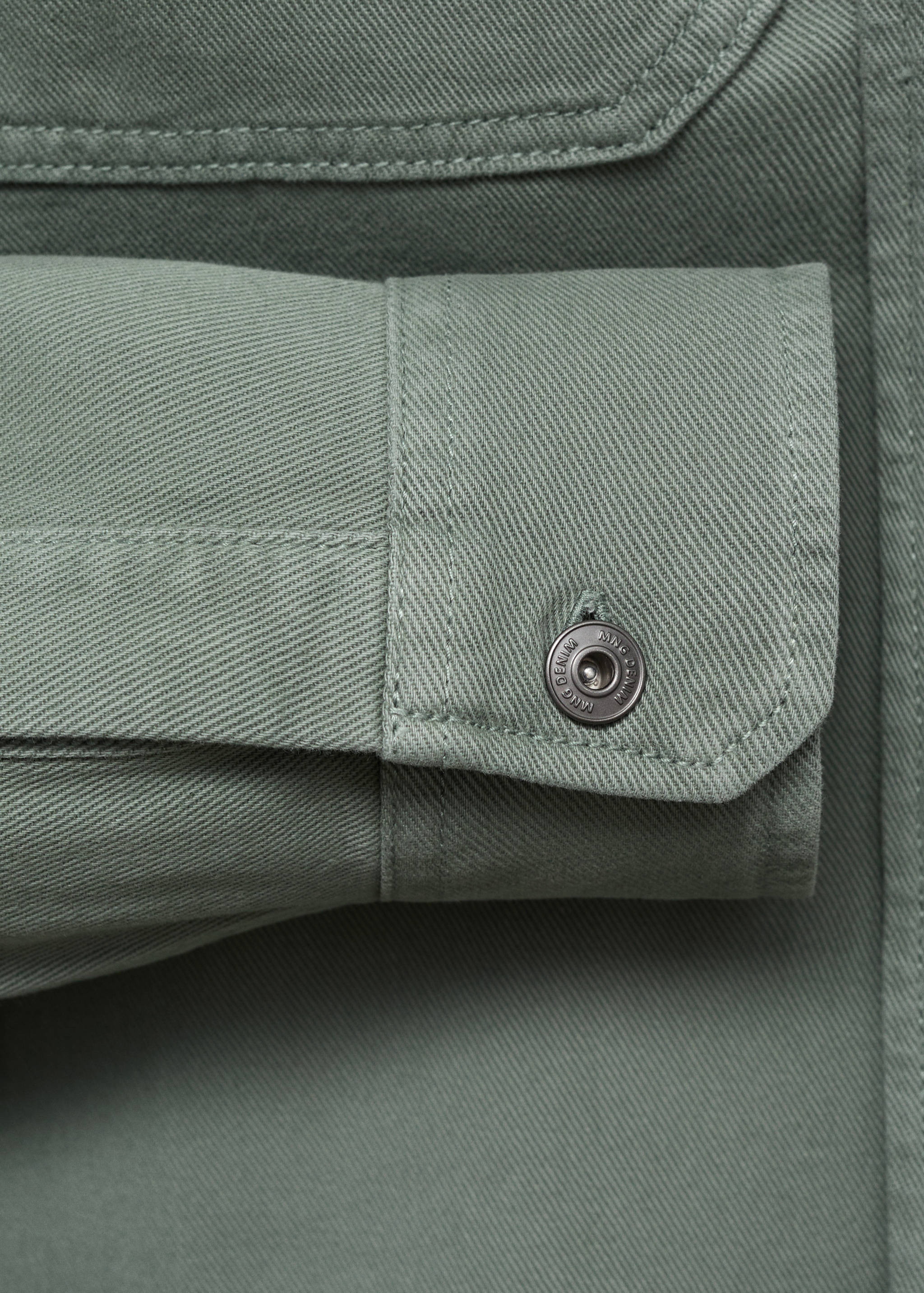 Denim overshirt pockets - Details of the article 8