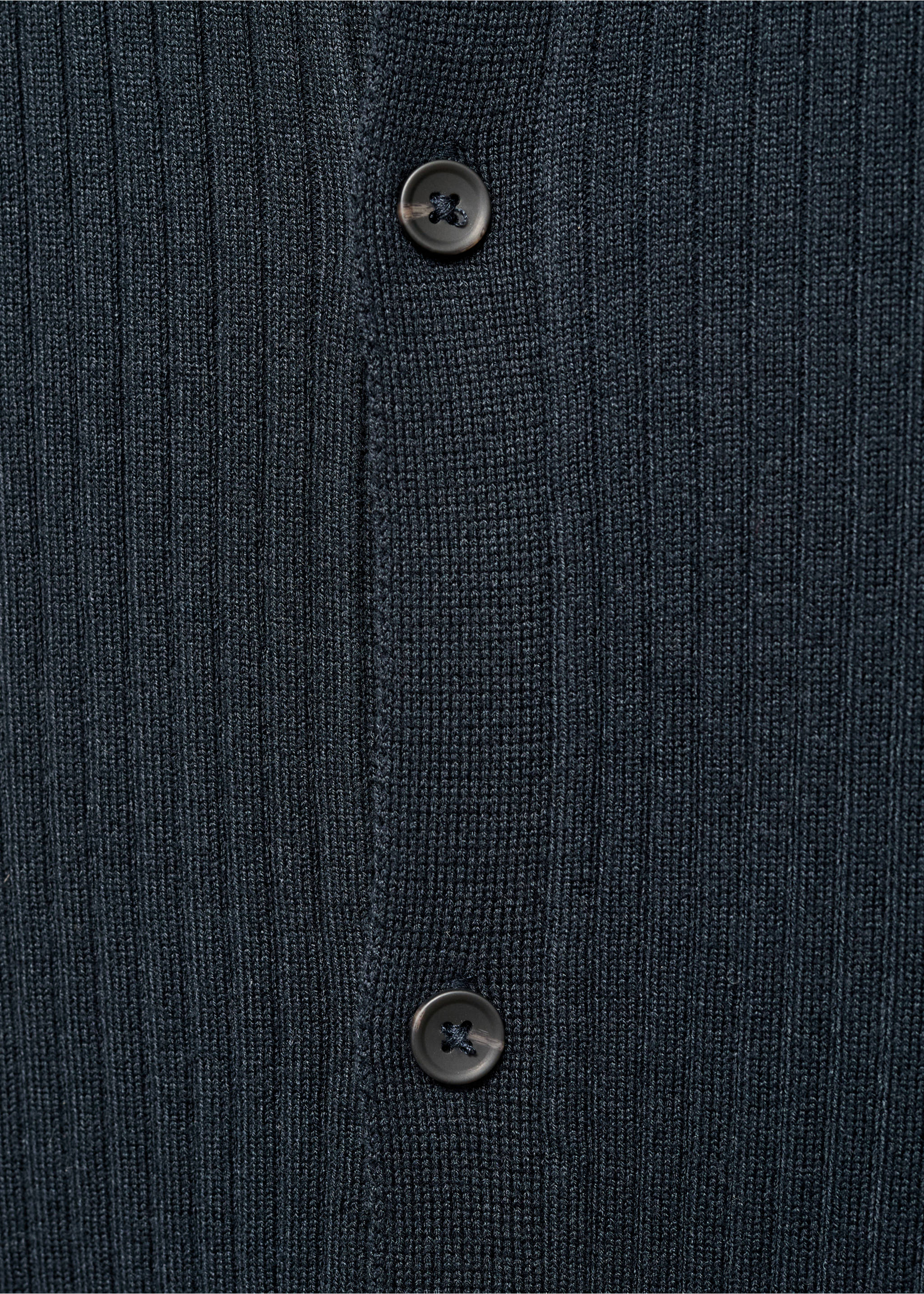 Geribd gebreid vest - Detail van het artikel 8, Marineblauw. Ref: 17065150-00.