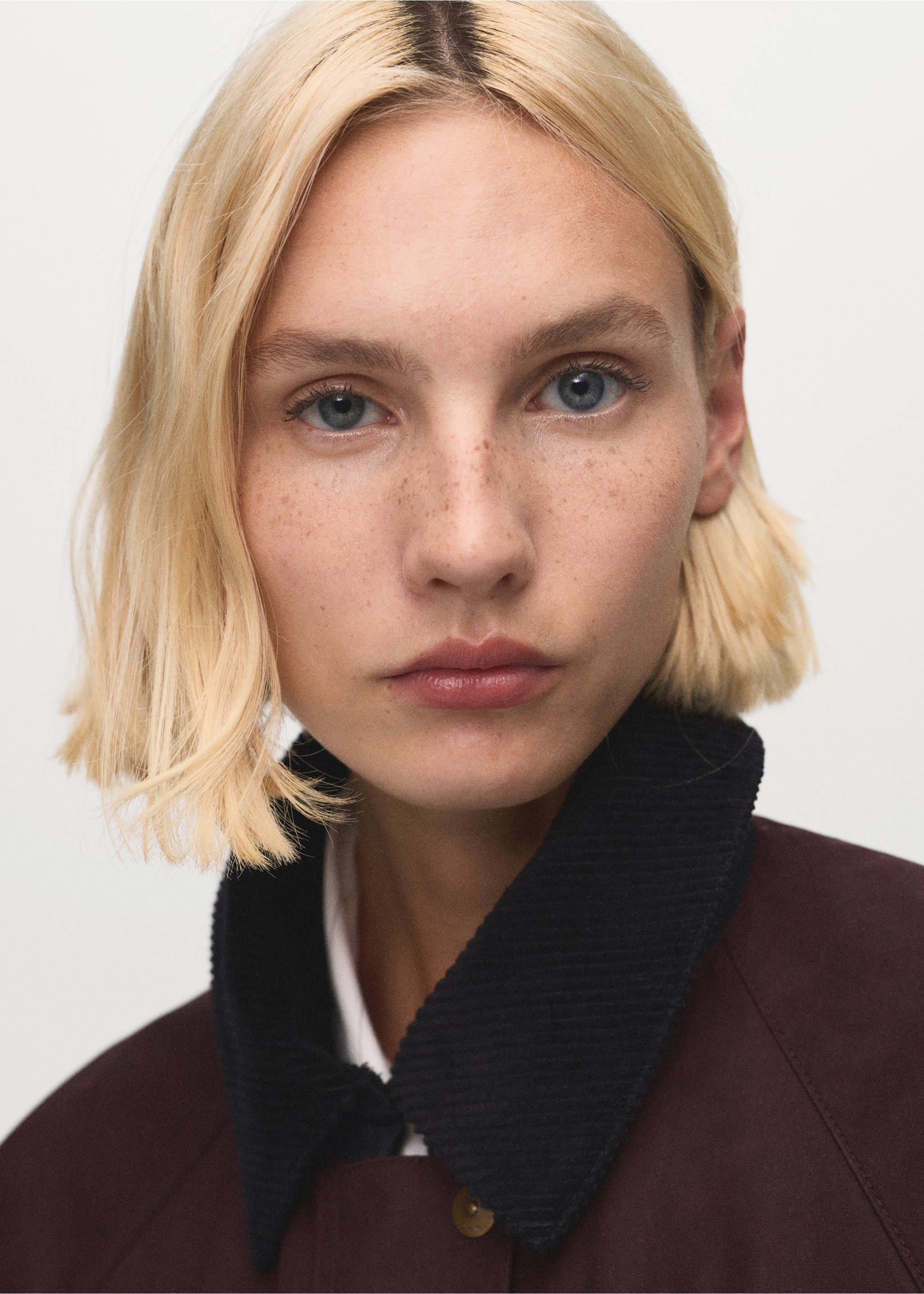 Cotton parka with corduroy collar - Details of the article 1, Burgundy. Ref: 17065789-00.