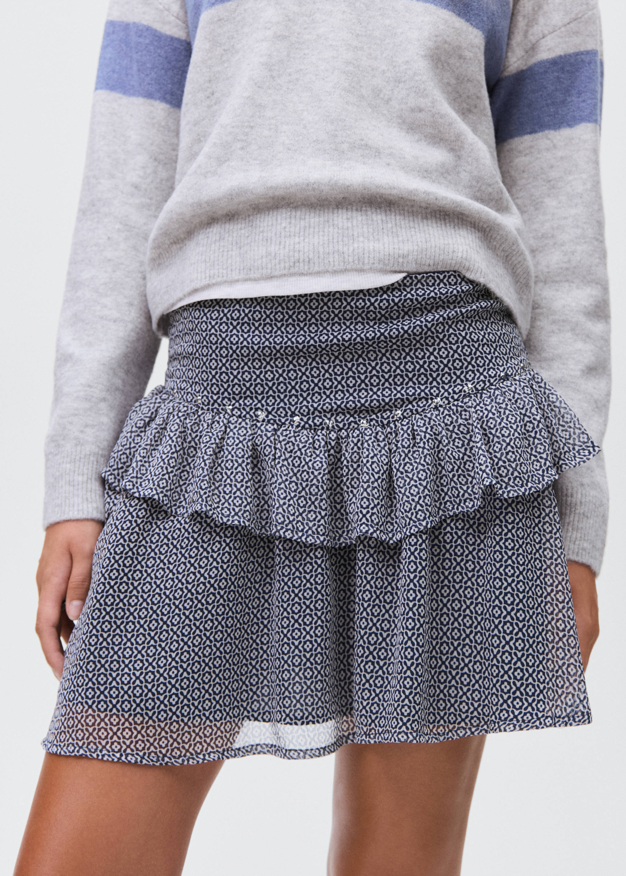 Ruffled skirt with rhinestones - Medium plane