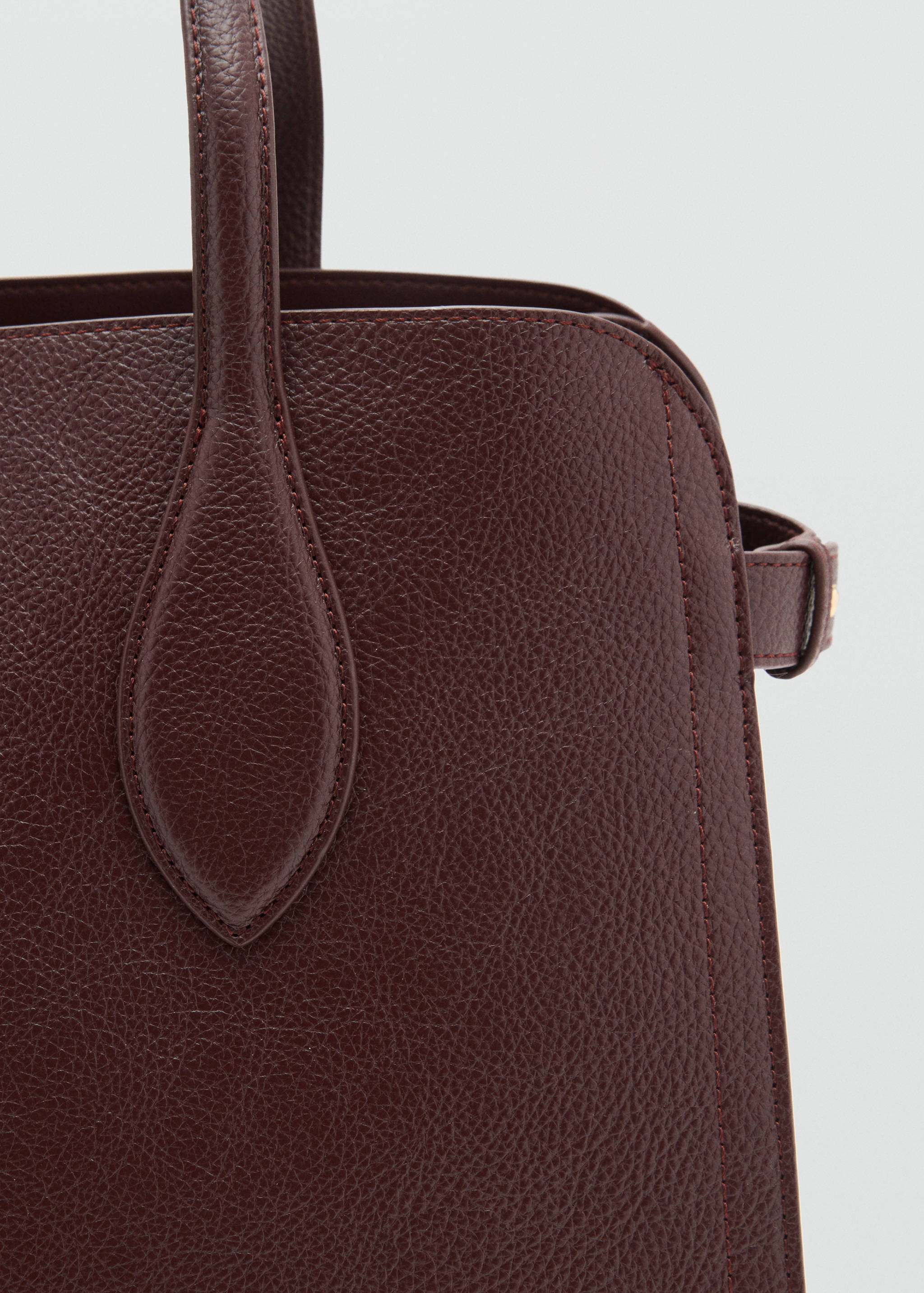 Bolso medio efecto piel abatanada - Detalle del artículo 2
