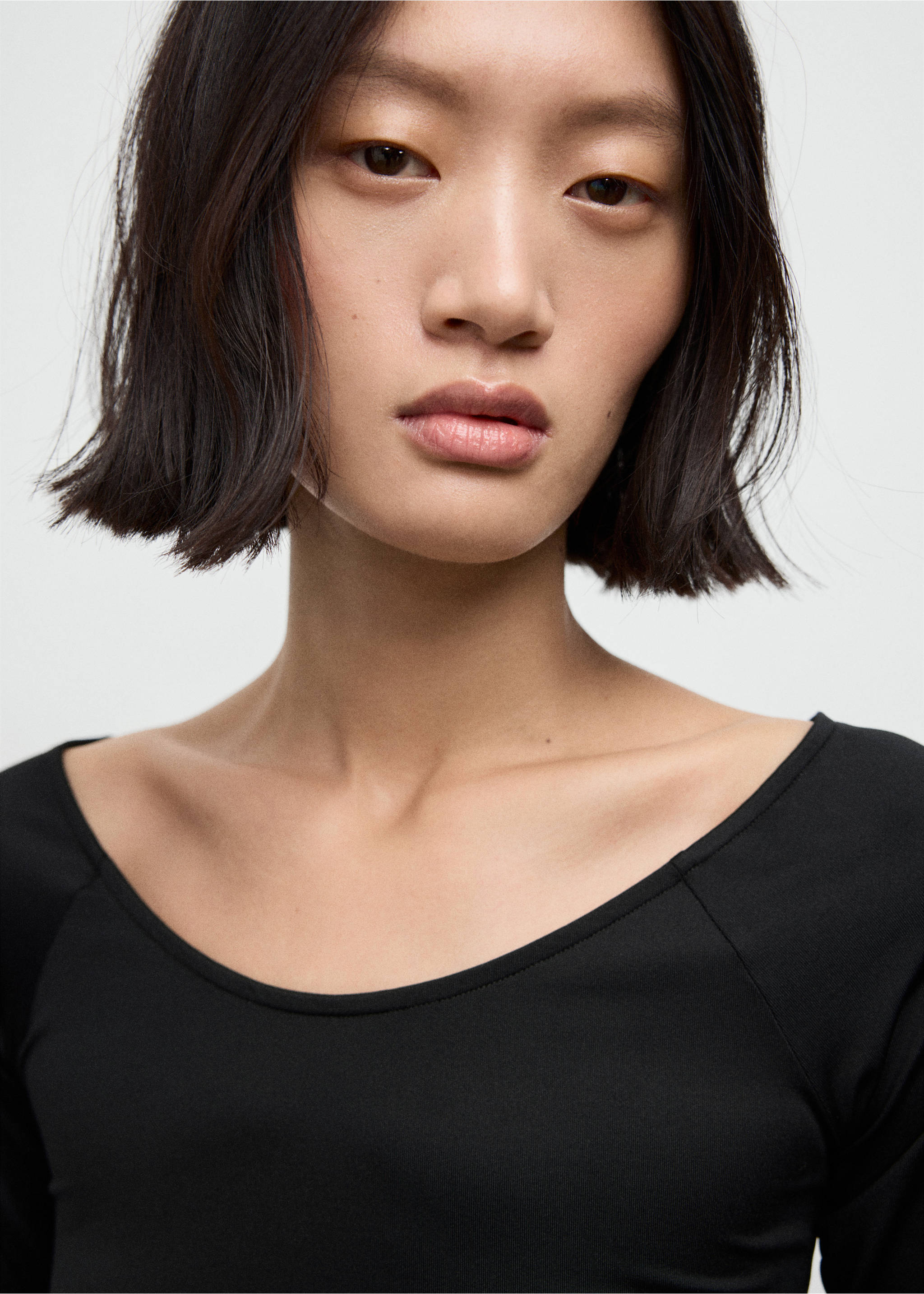 Three-quarter sleeve t-shirt - Details of the article 1, Black. Ref: 17065820-00.