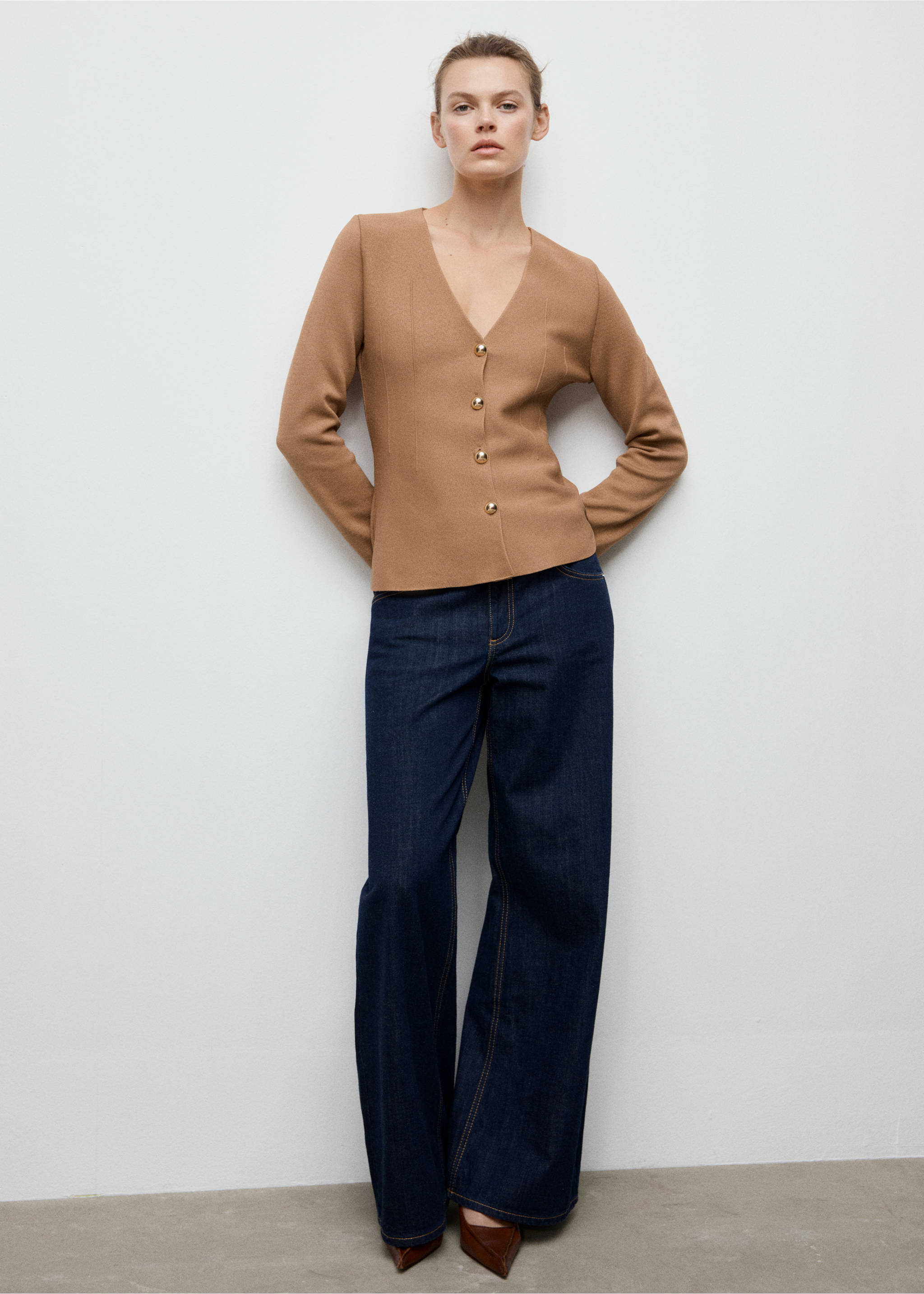 Fitted knitted jacket with buttons - General plane, Medium Brown. Ref: 17065823-00.