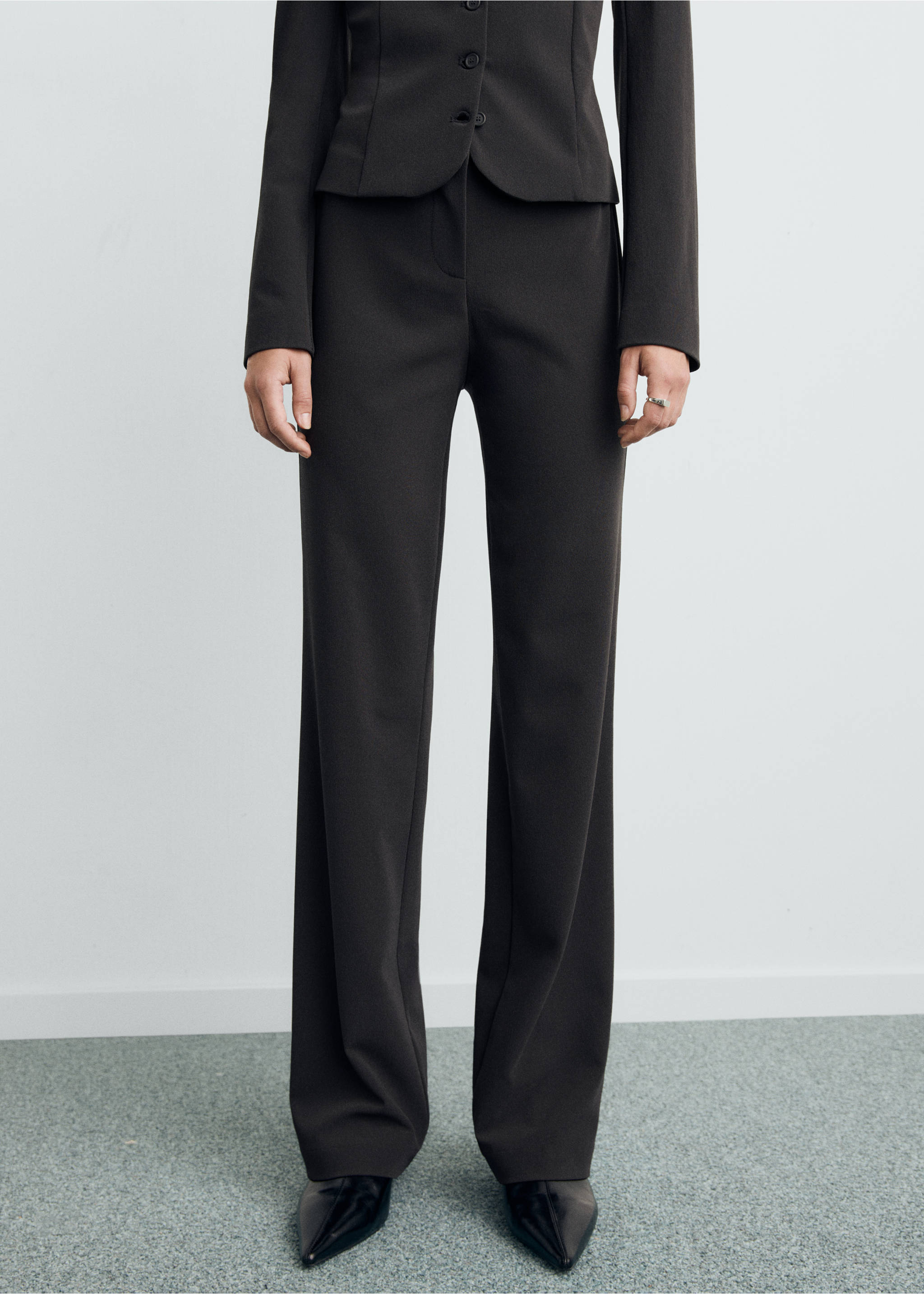 Pantalon de costume droit sans couture - Plan moyen, Gris. Ref: 17065827-00.