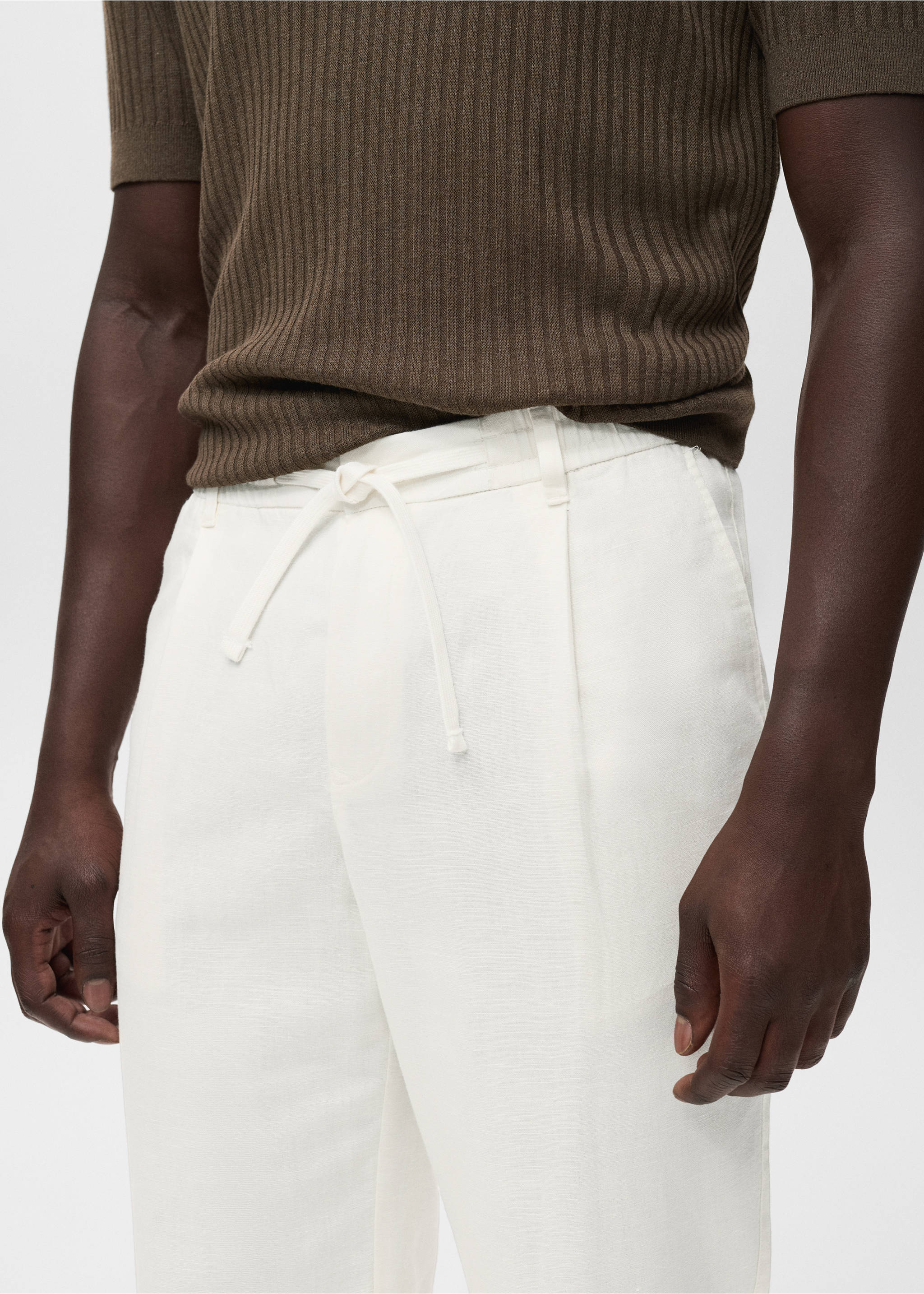 Slim-fit trousers with drawstring - Details of the article 1, White. Ref: 17065975-00.