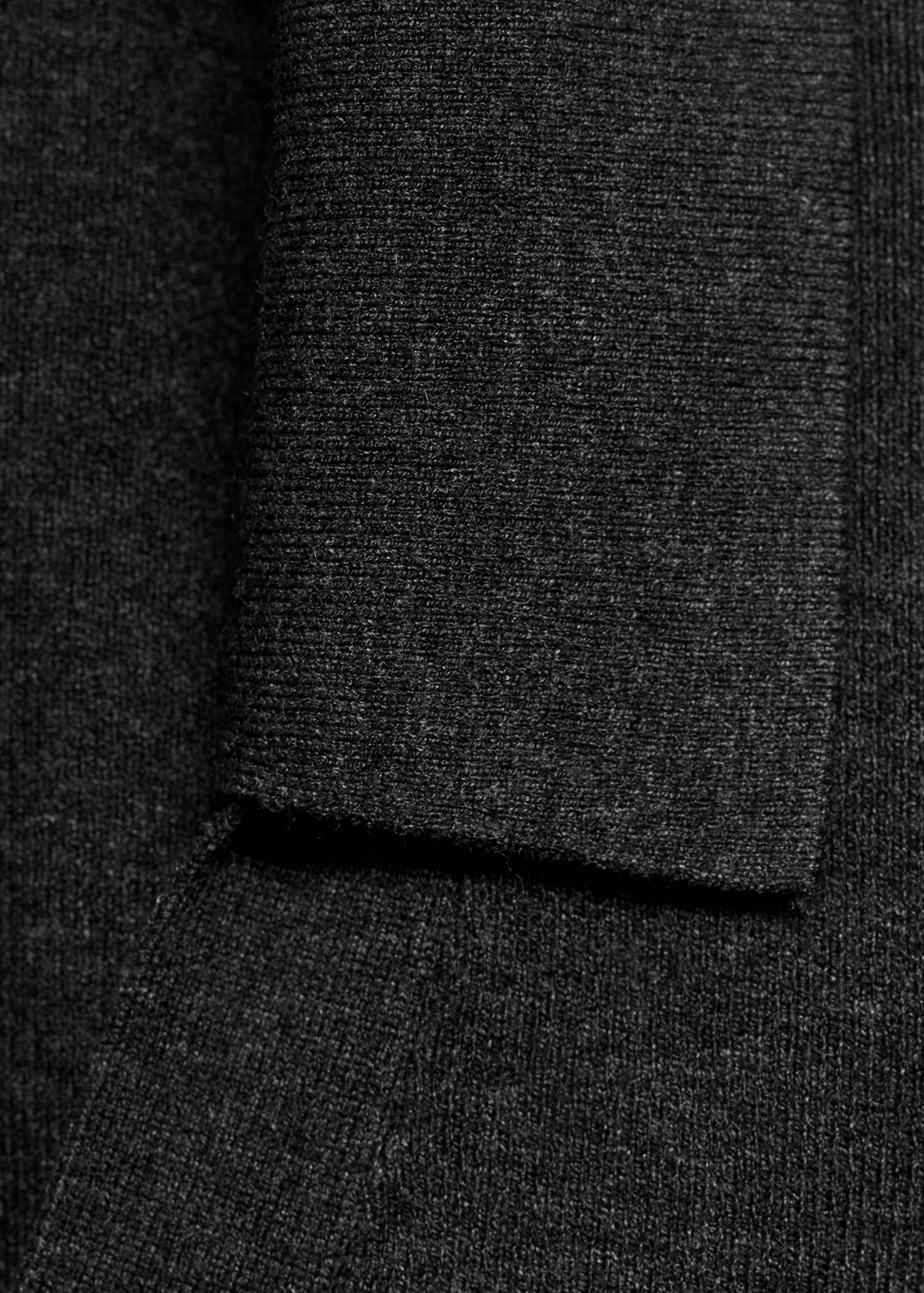 Fine-knit sweater with shirt collar - Details of the article 8
