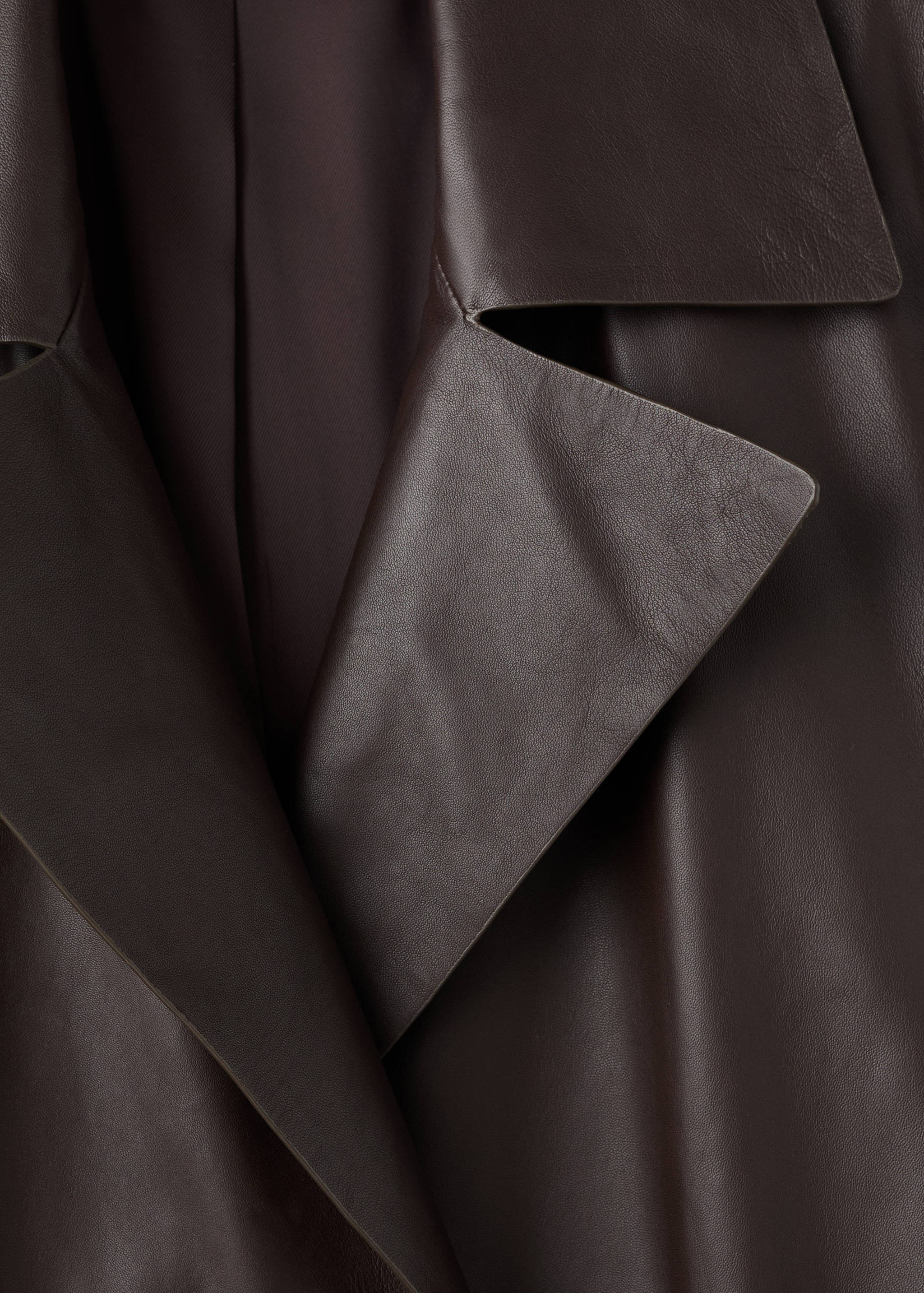 100% leather trench coat with belt - Details of the article 8
