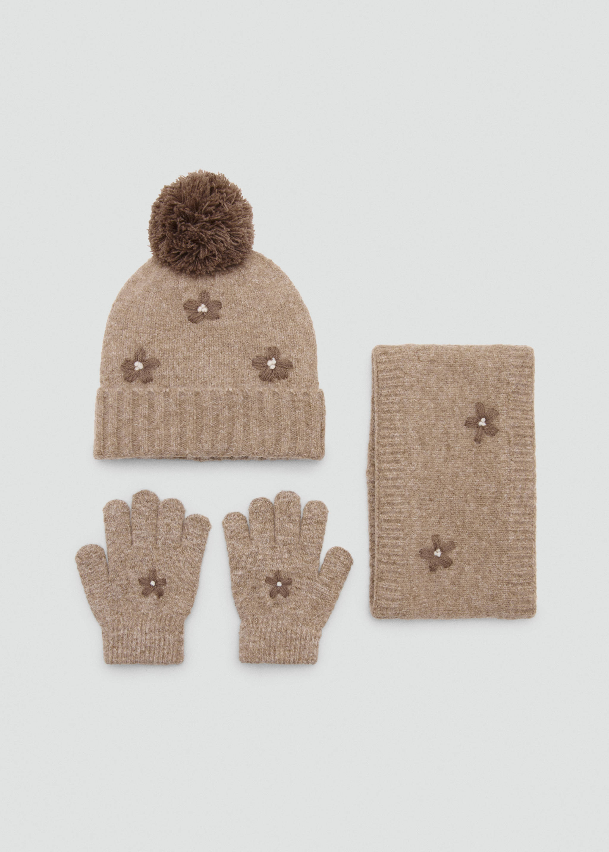 Embroidered knitted scarf - Details of the article 2