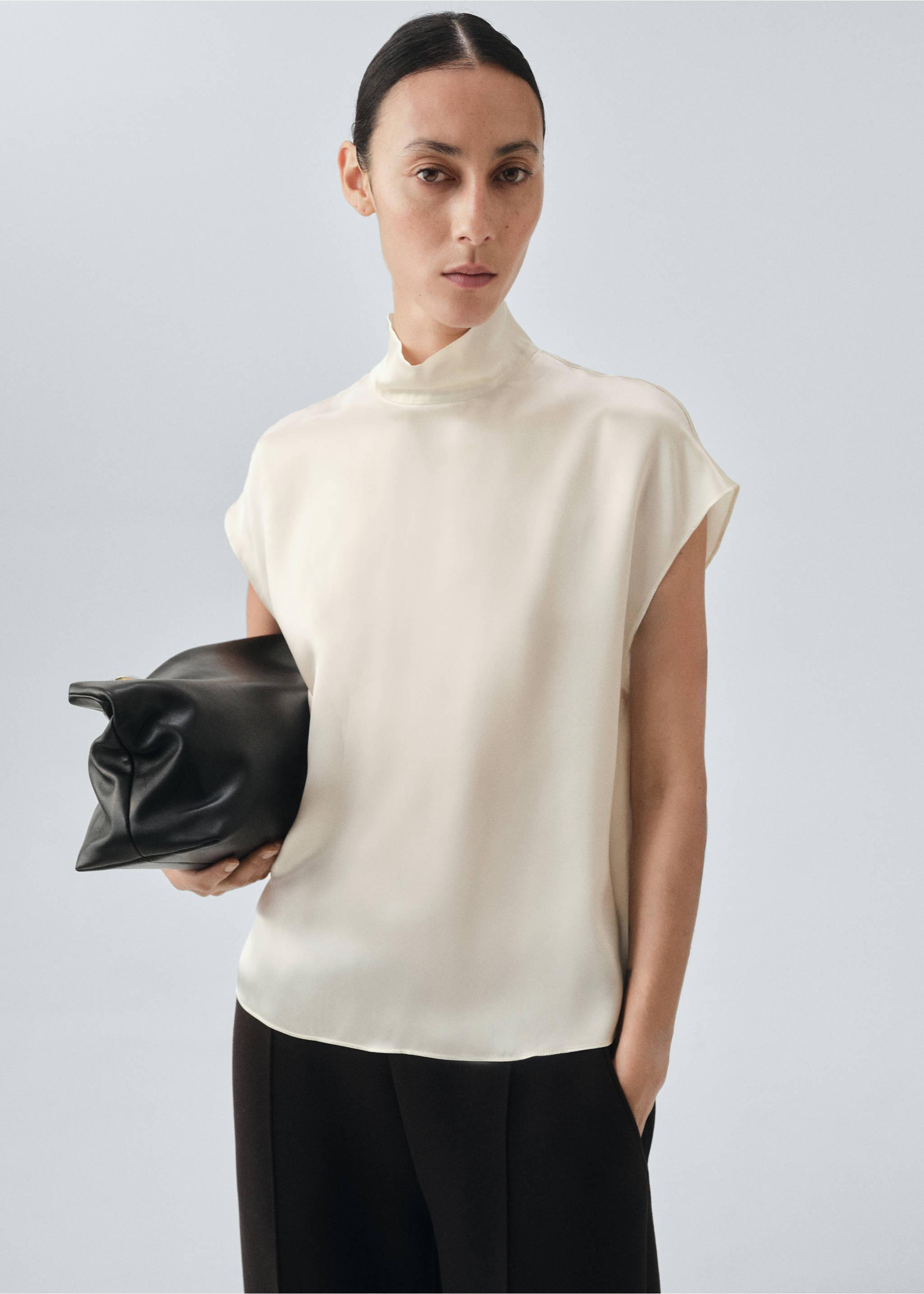 100% silk satin turtleneck blouse - Medium plane, Ecru. Ref: 17066348-00.