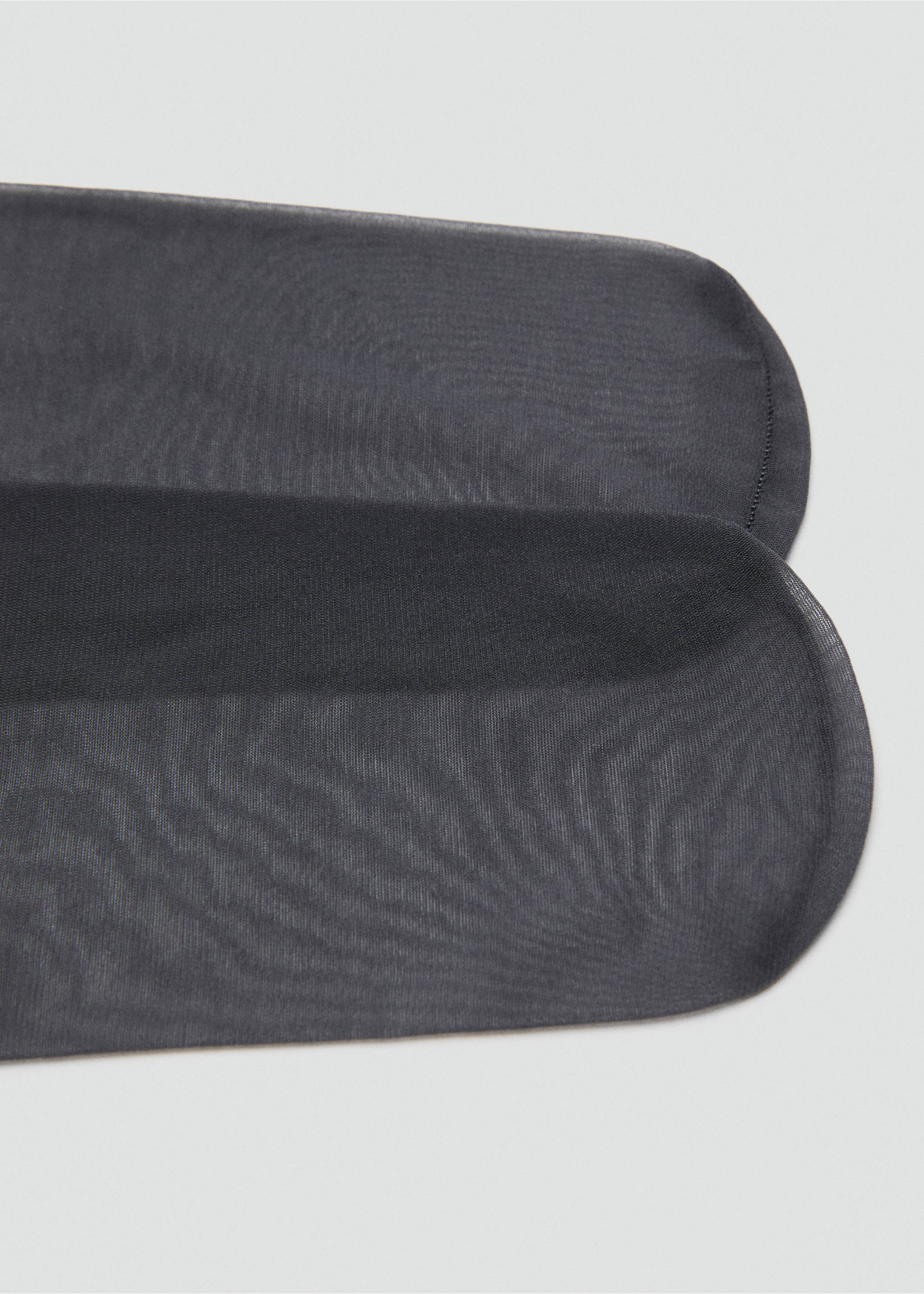Collants voiles fins - Plan moyen, Gris. Ref: 17066352-00.