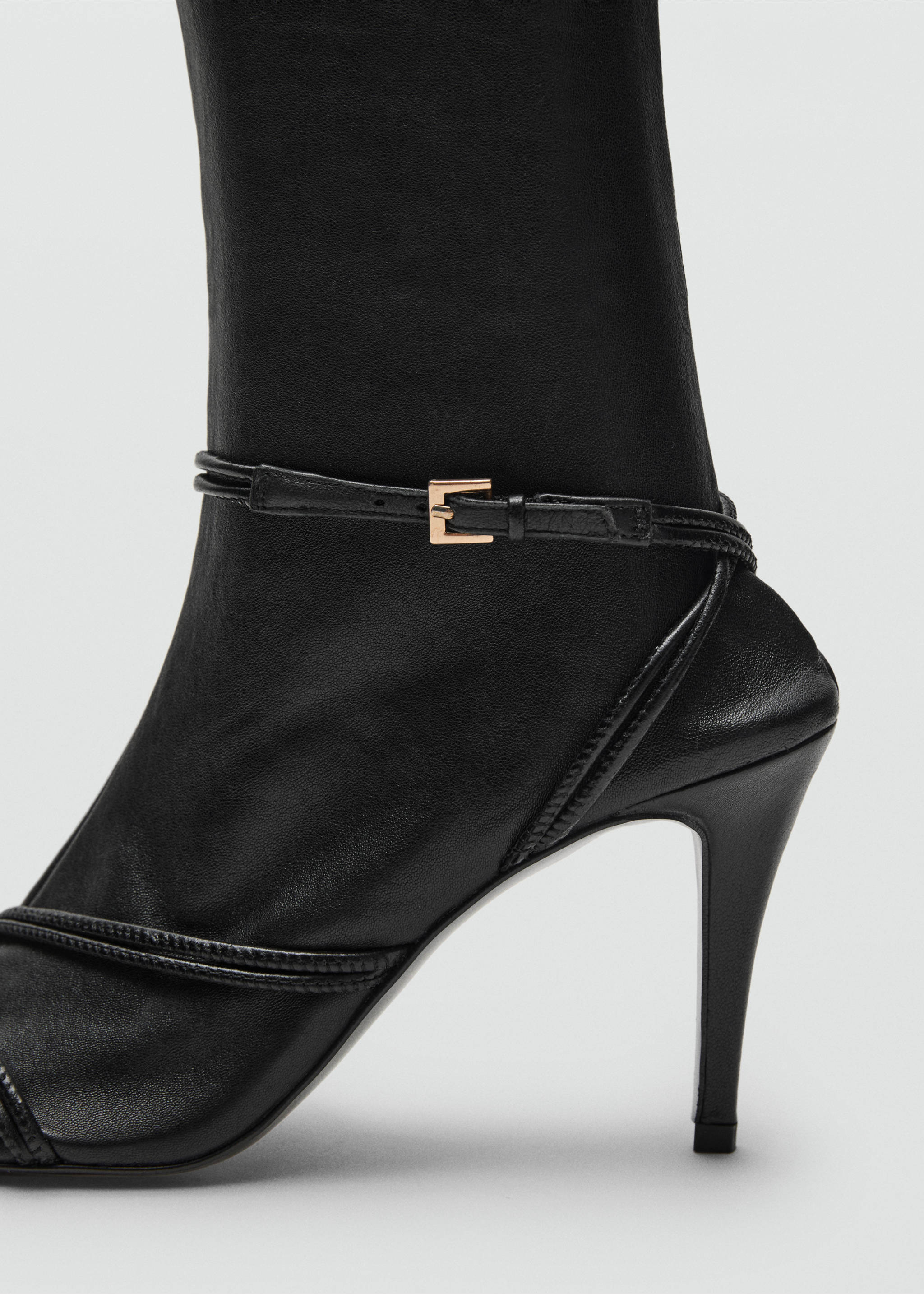 High leather boots with straps - Details of the article 1, Black. Ref: 17066355-00.