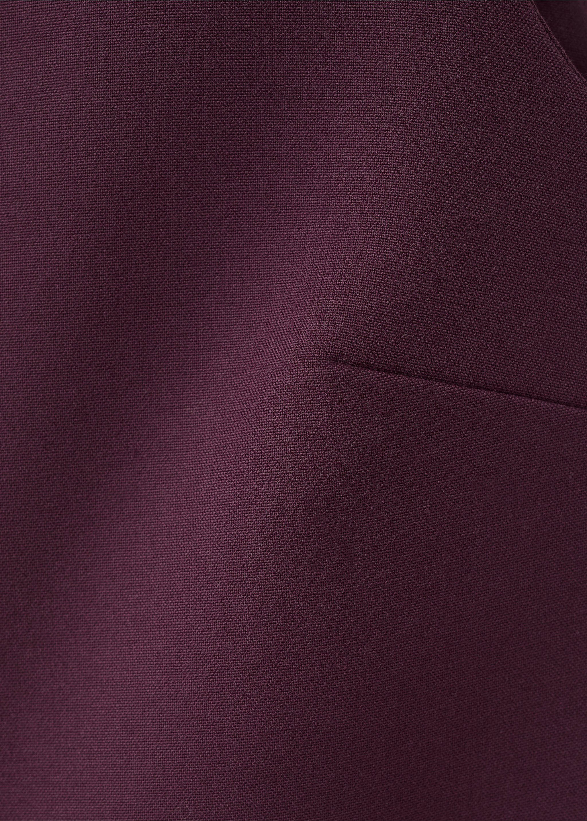 Suit waistcoat with buttons - Details of the article 0, Maroon. Ref: 17066361-00.
