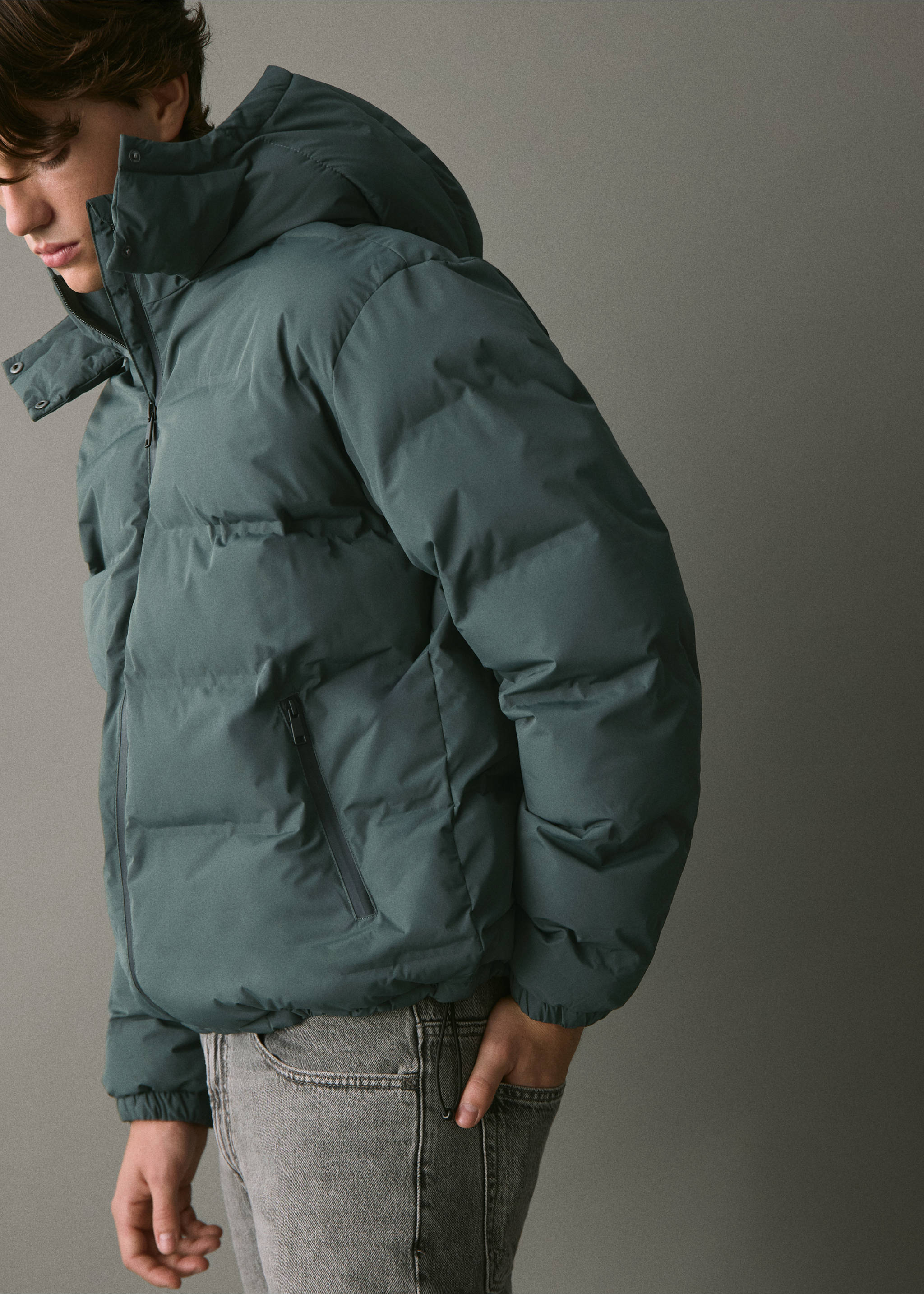 Hood puffer coat - Details of the article 1, Pastel Green. Ref: 17066720-00.
