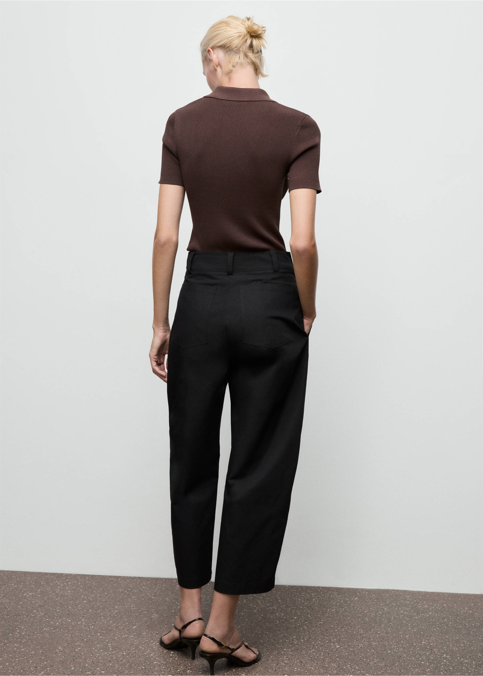 High-waisted balloon trousers - Reverse of the article, Black. Ref: 17066731-00.