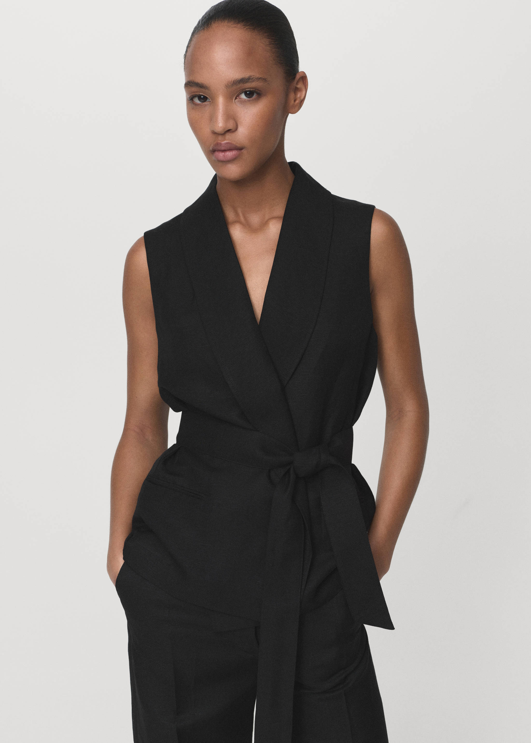 Gilet costume lin ceinture - Plan moyen