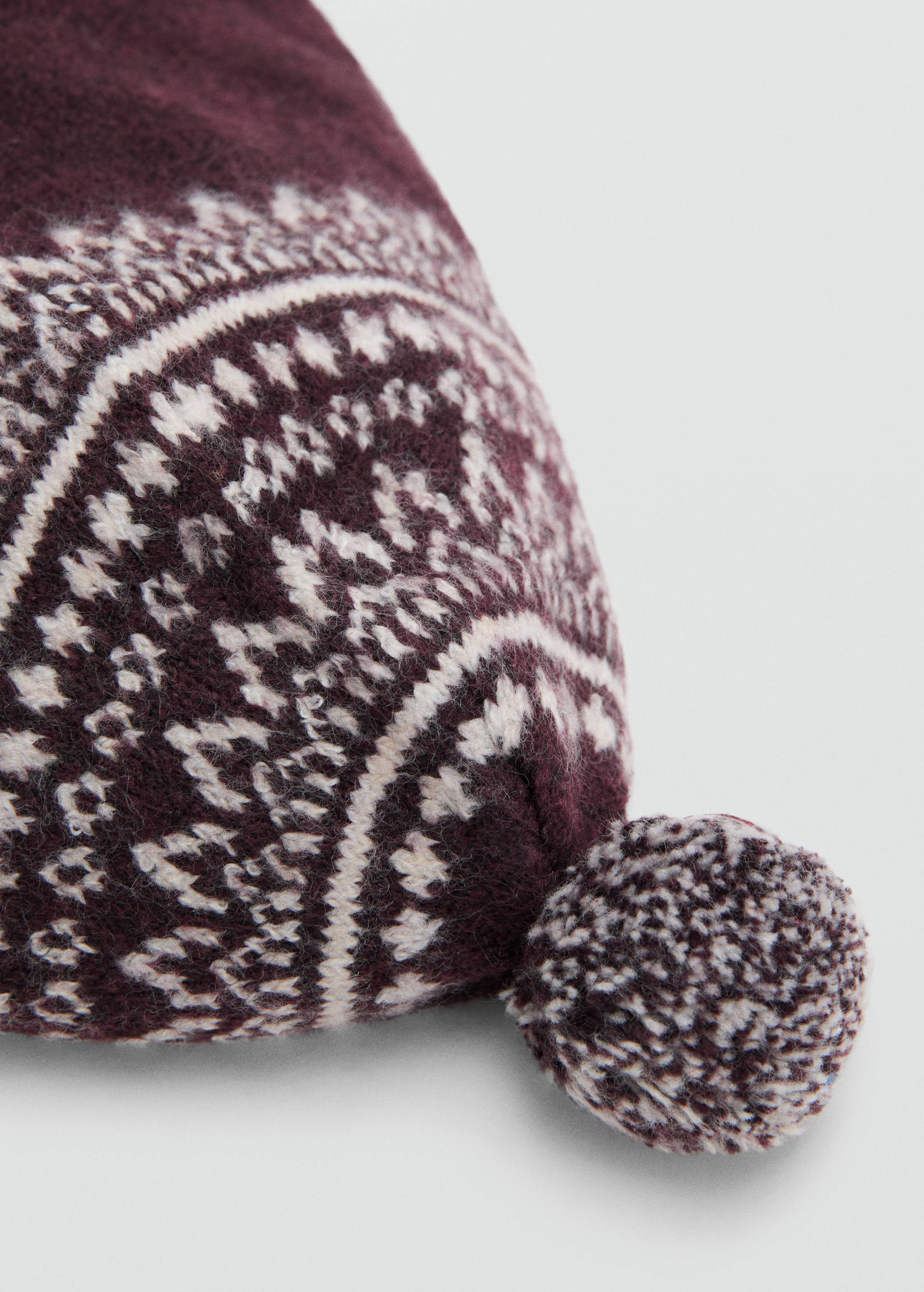 Bobble hat with jacquard pattern - Medium plane