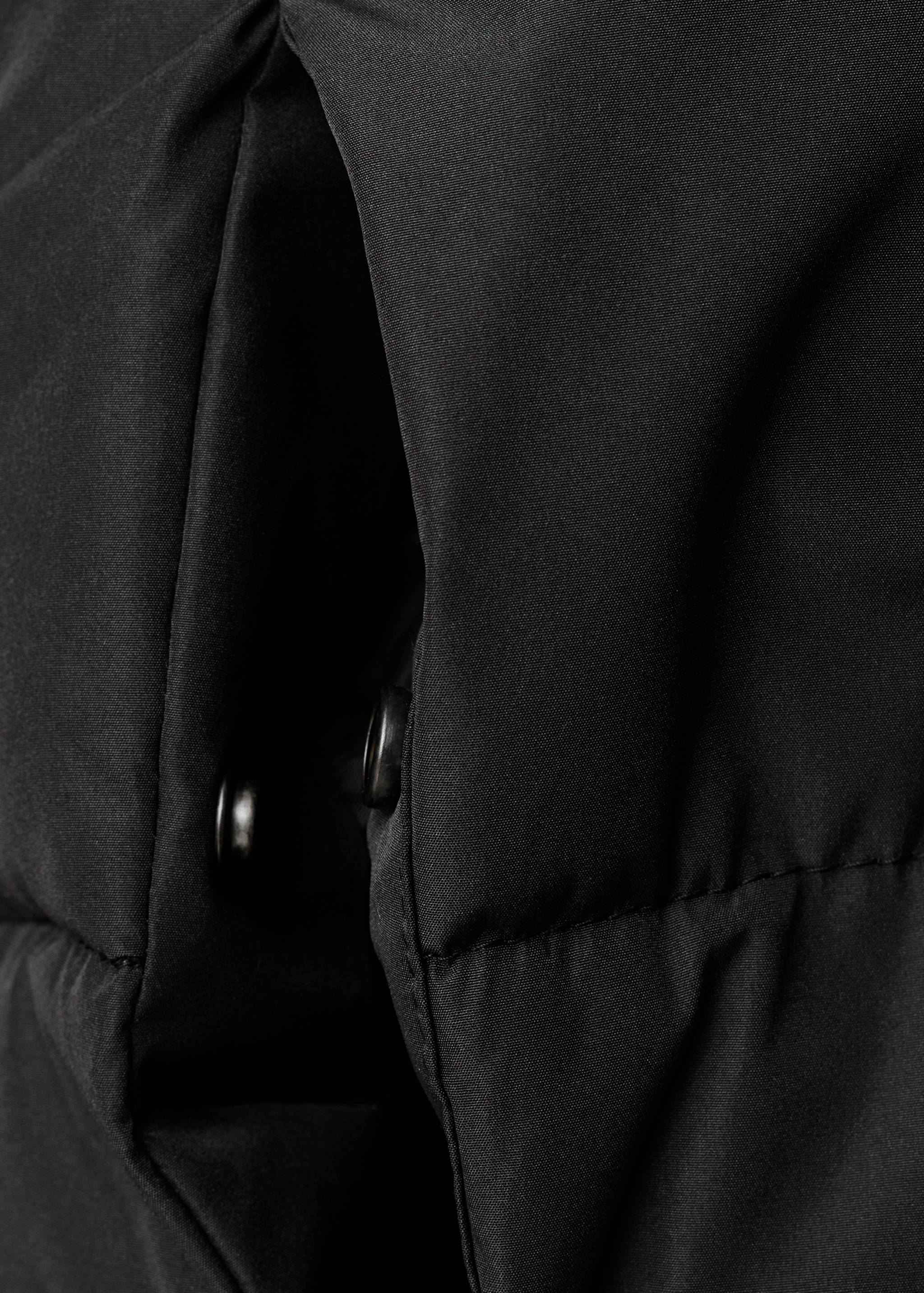 Gepolsterter Anorak mit Kapuze - Detail des Artikels 0