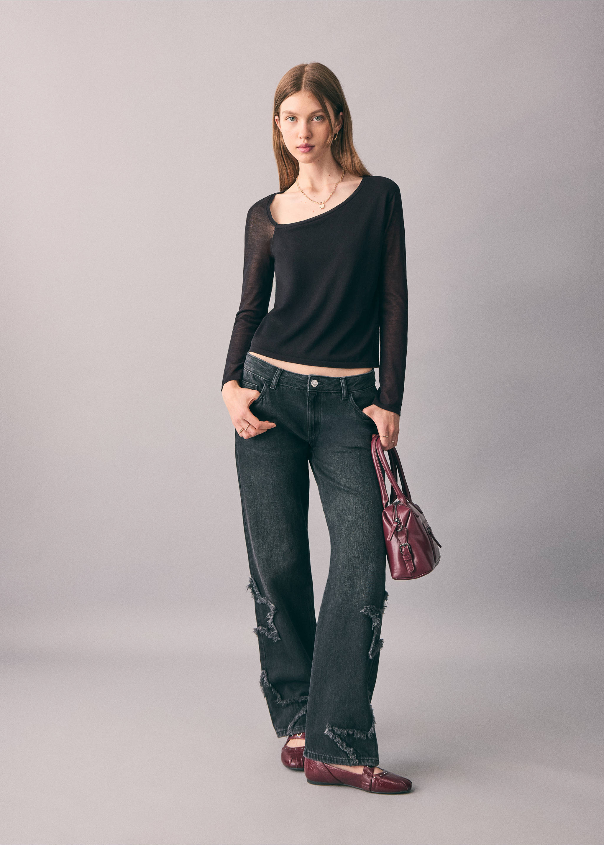 T-shirt with asymmetrical neckline - General plane, Black. Ref: 17067762-00.