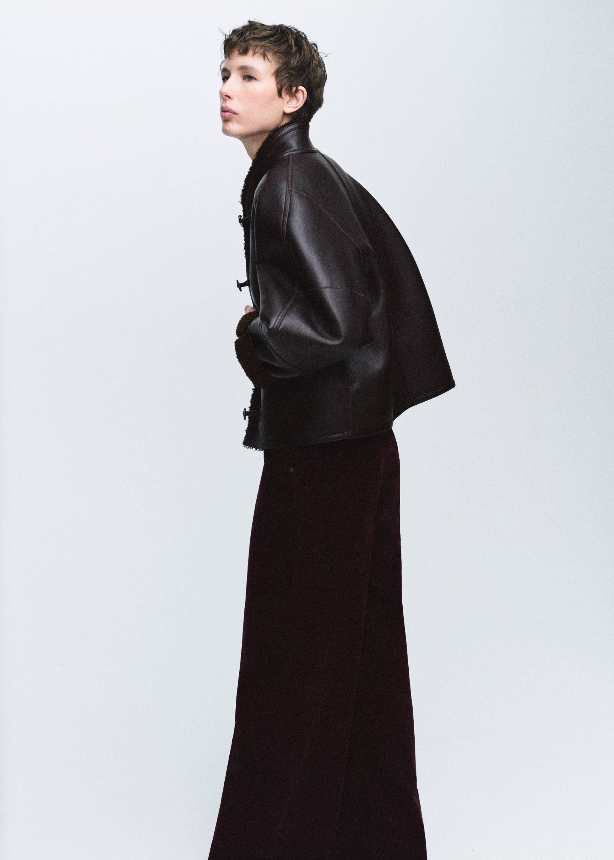 Reversible shearling jacket - Details of the article 1, Black. Ref: 17067768-00.