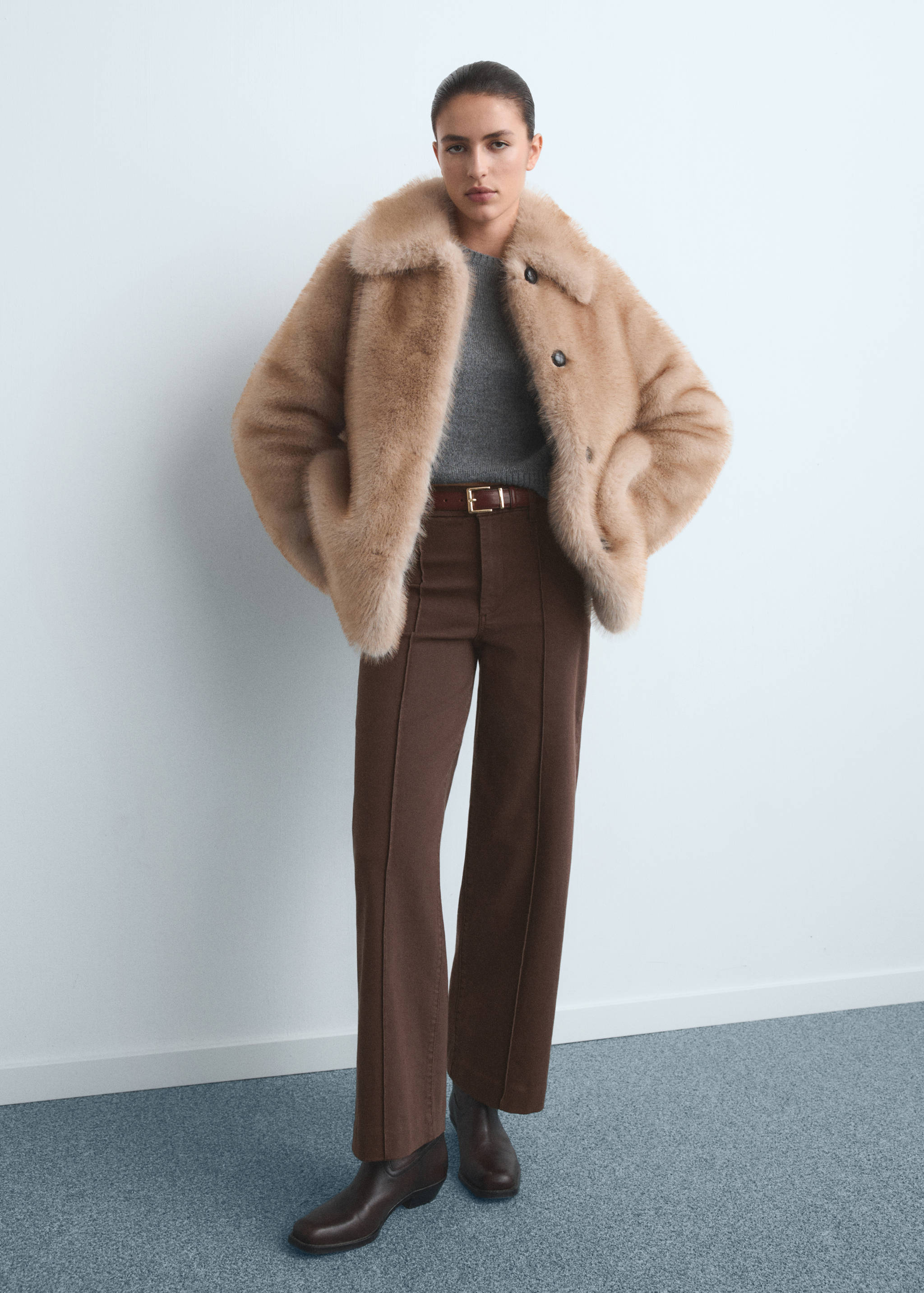 High-waisted wide leg jeans with stitching - General plane